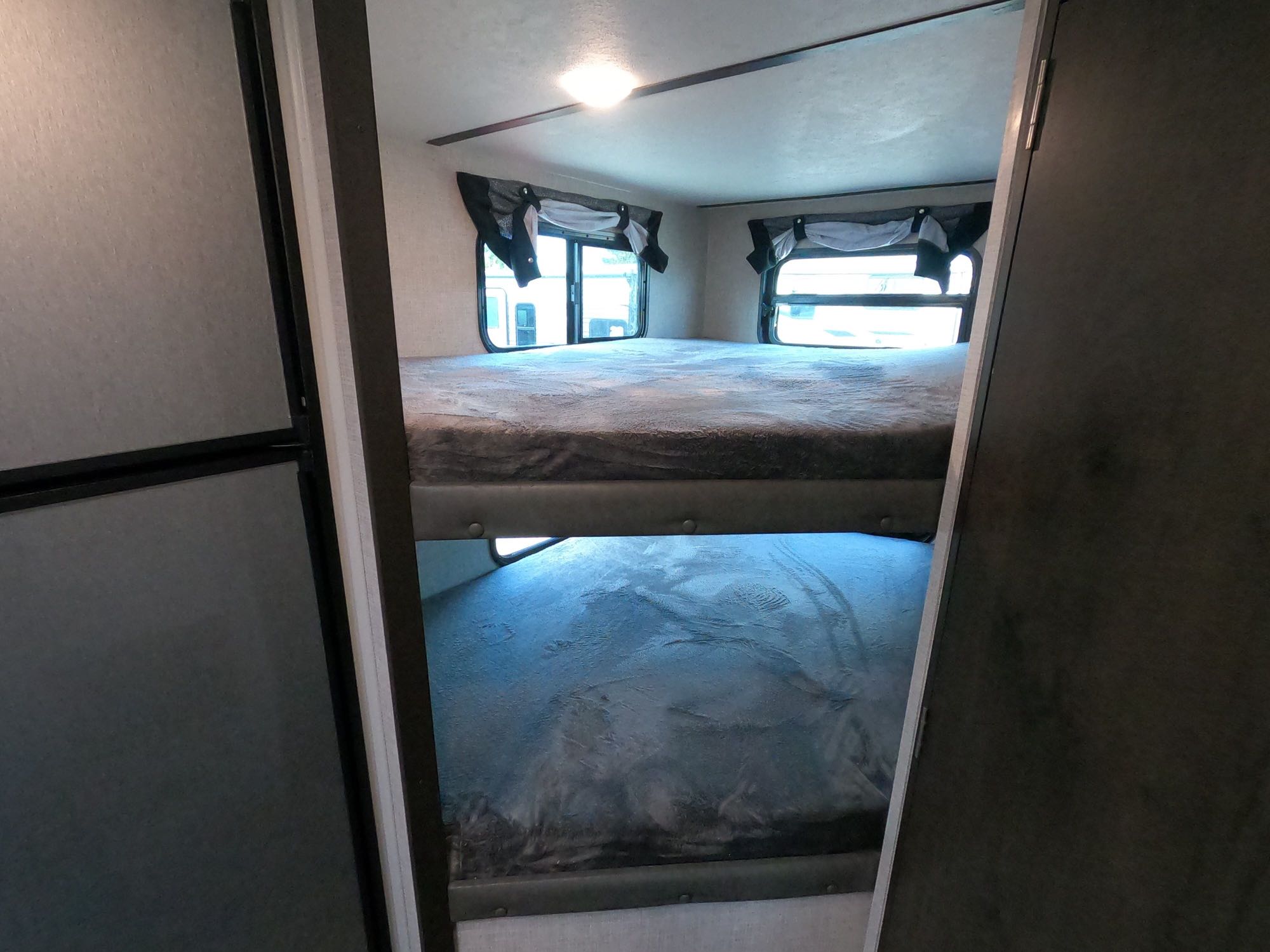 Travel trailer RV Rental 