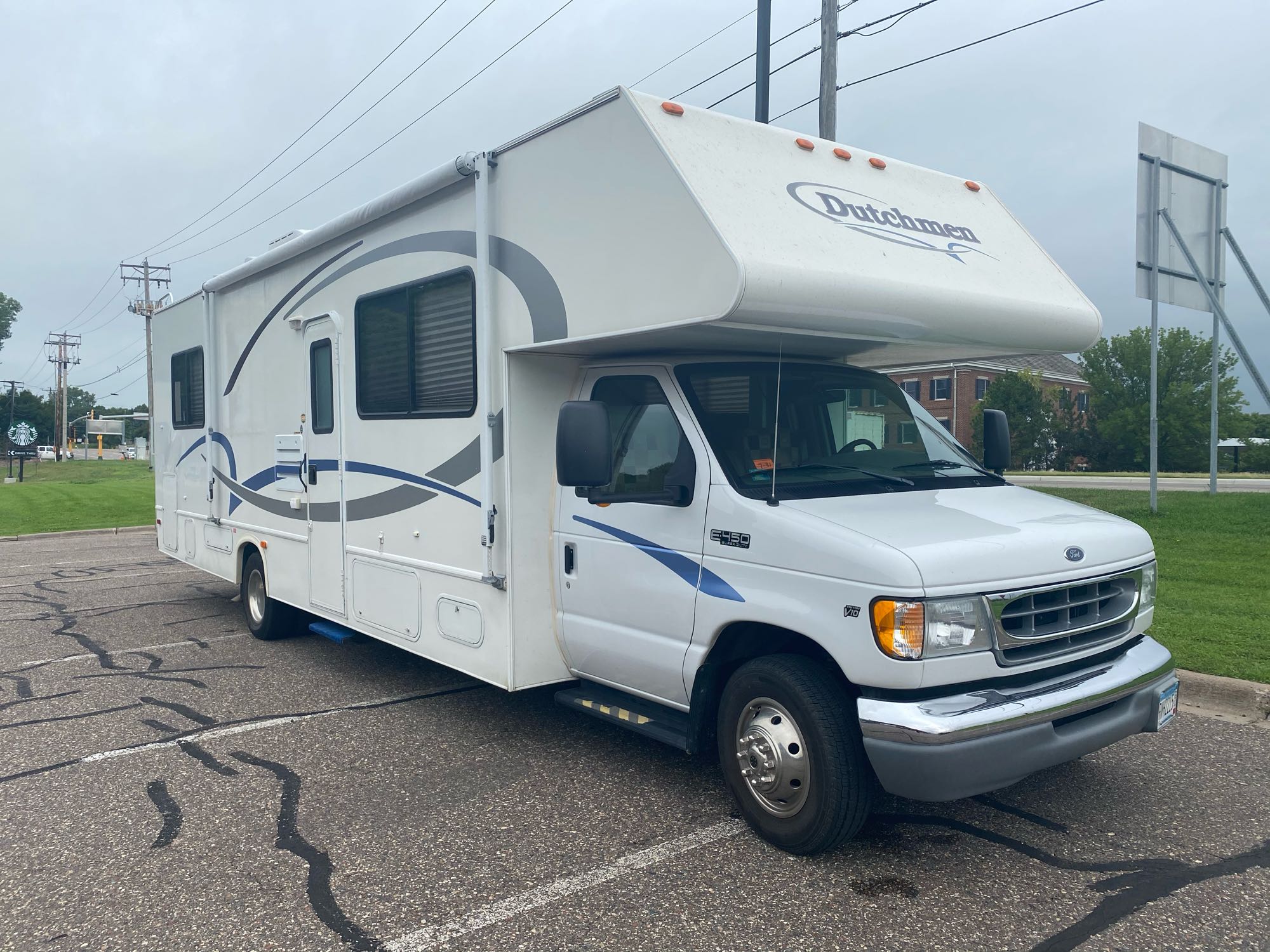 2003 Dutchmen Four Winds Class C Rental in Elko New Market, MN Outdoorsy