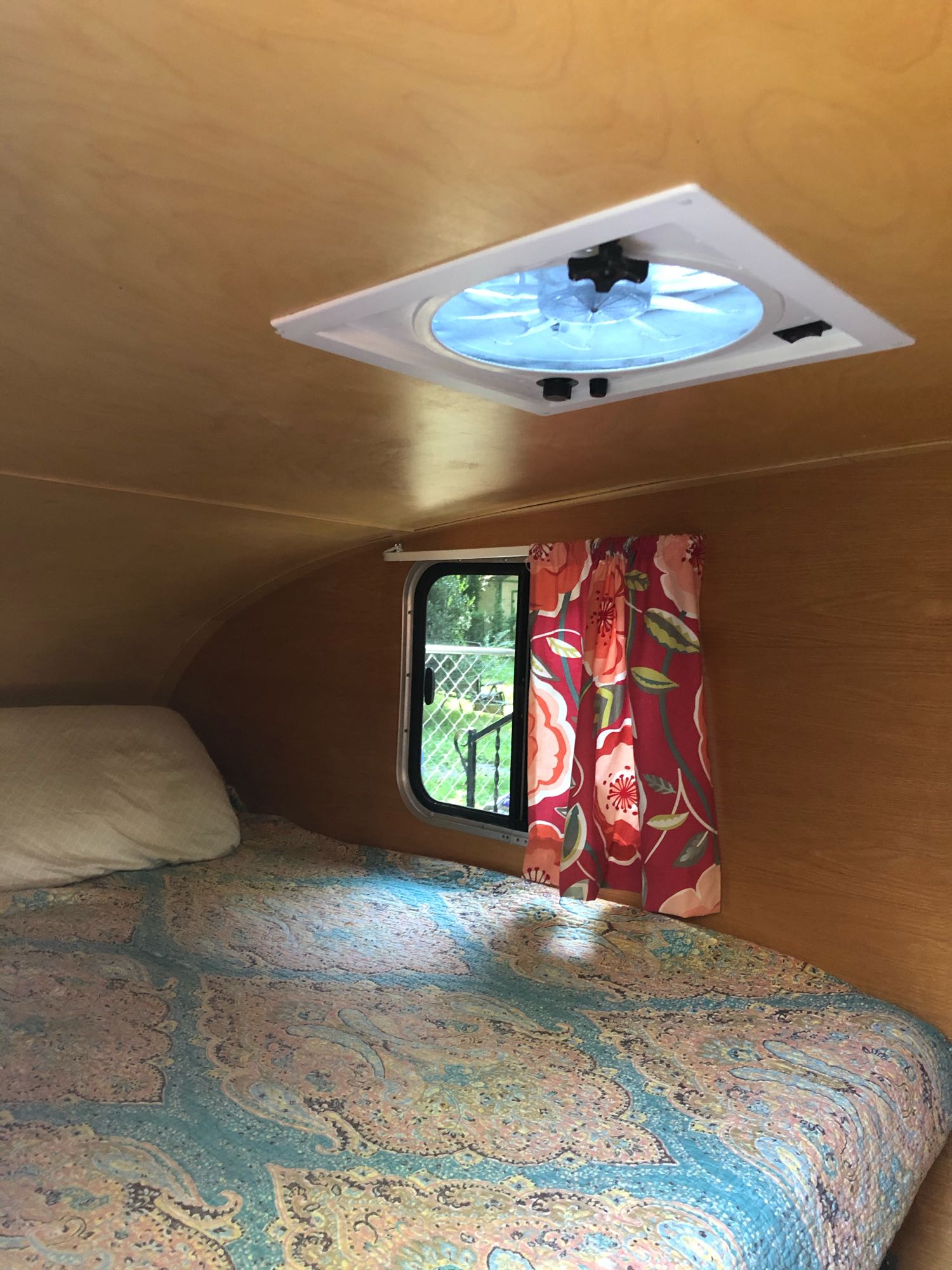 Travel trailer RV Rental 