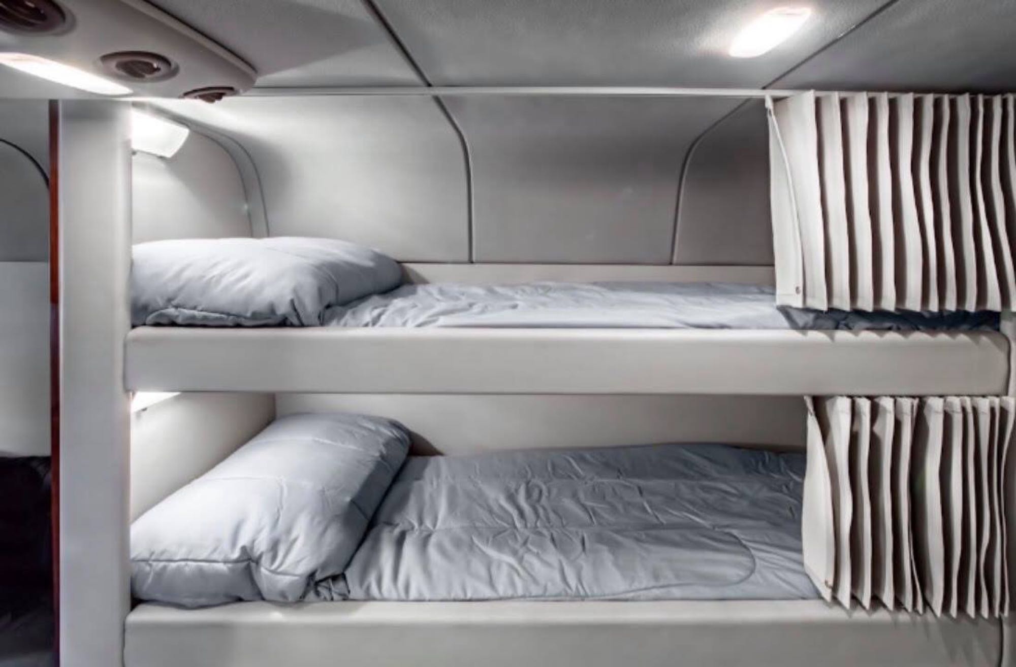 Camper van RV Rental 