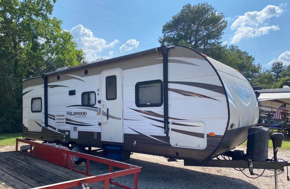 2017 Forest River Wildwood Trailer Rental in Tomball, TX Outdoorsy