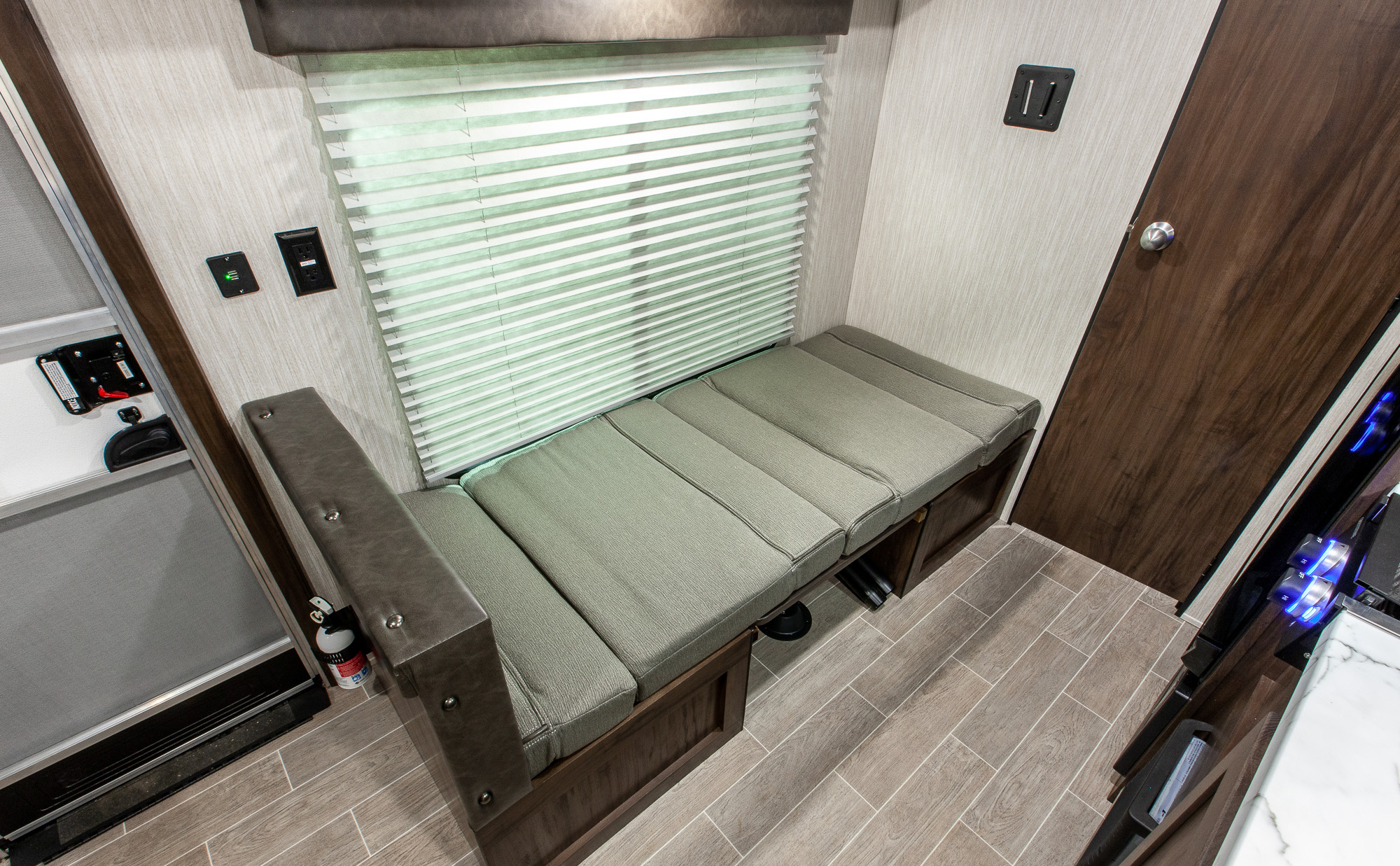 Travel trailer RV Rental 