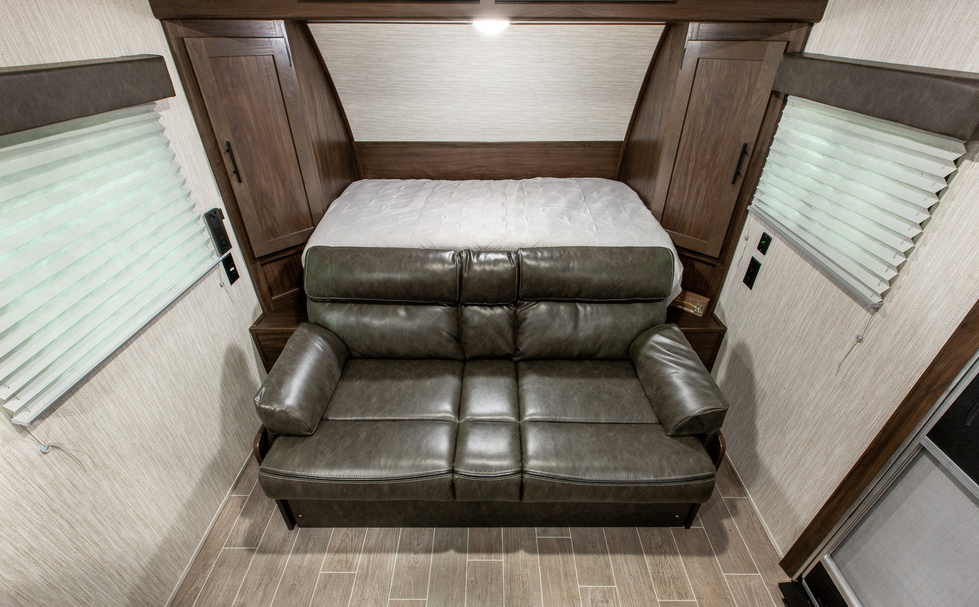 Travel trailer RV Rental 