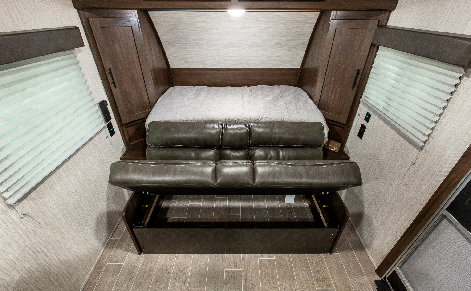 Travel trailer RV Rental 