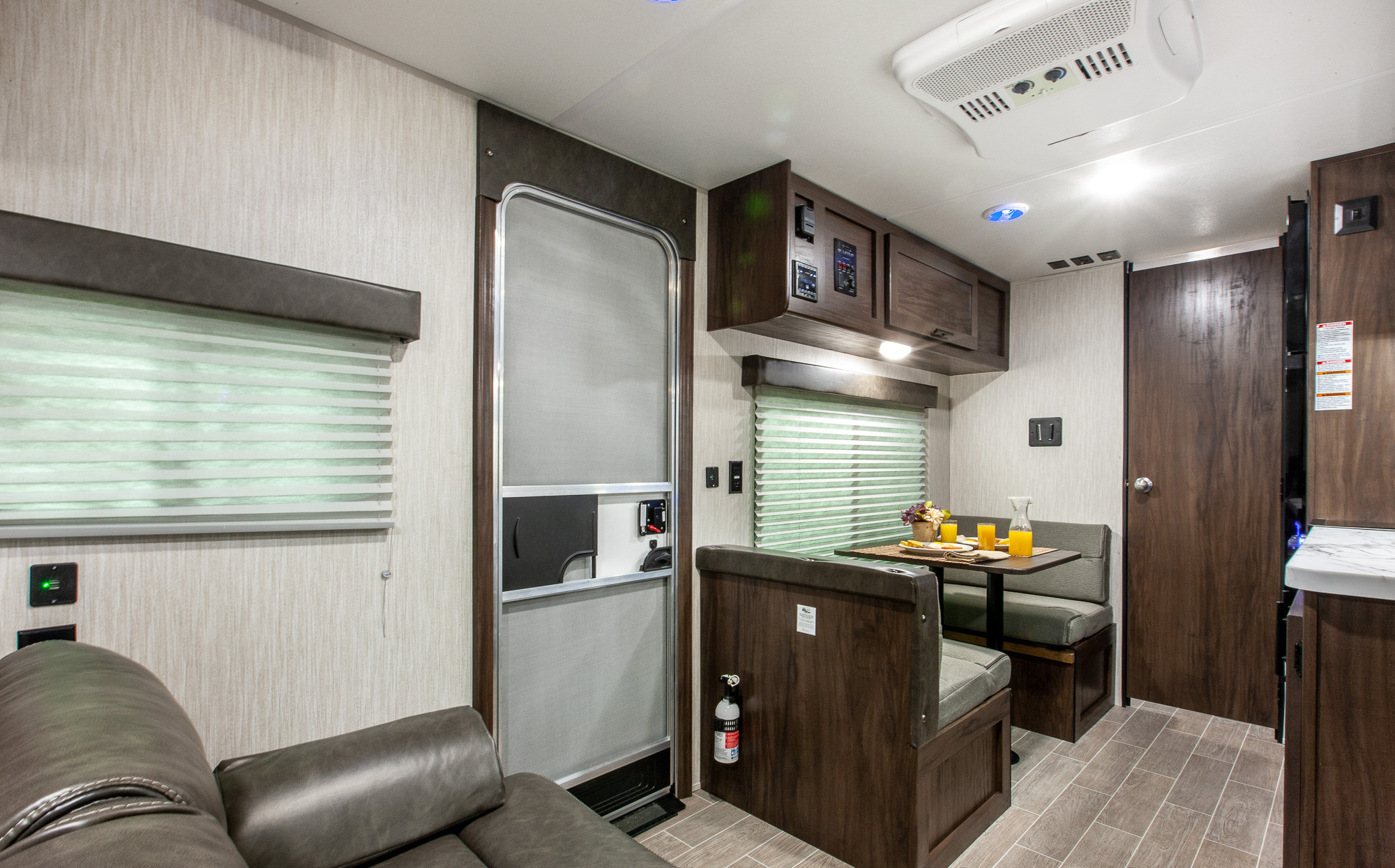 Travel trailer RV Rental 