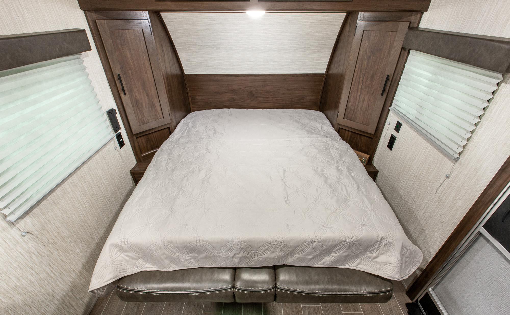 Travel trailer RV Rental 