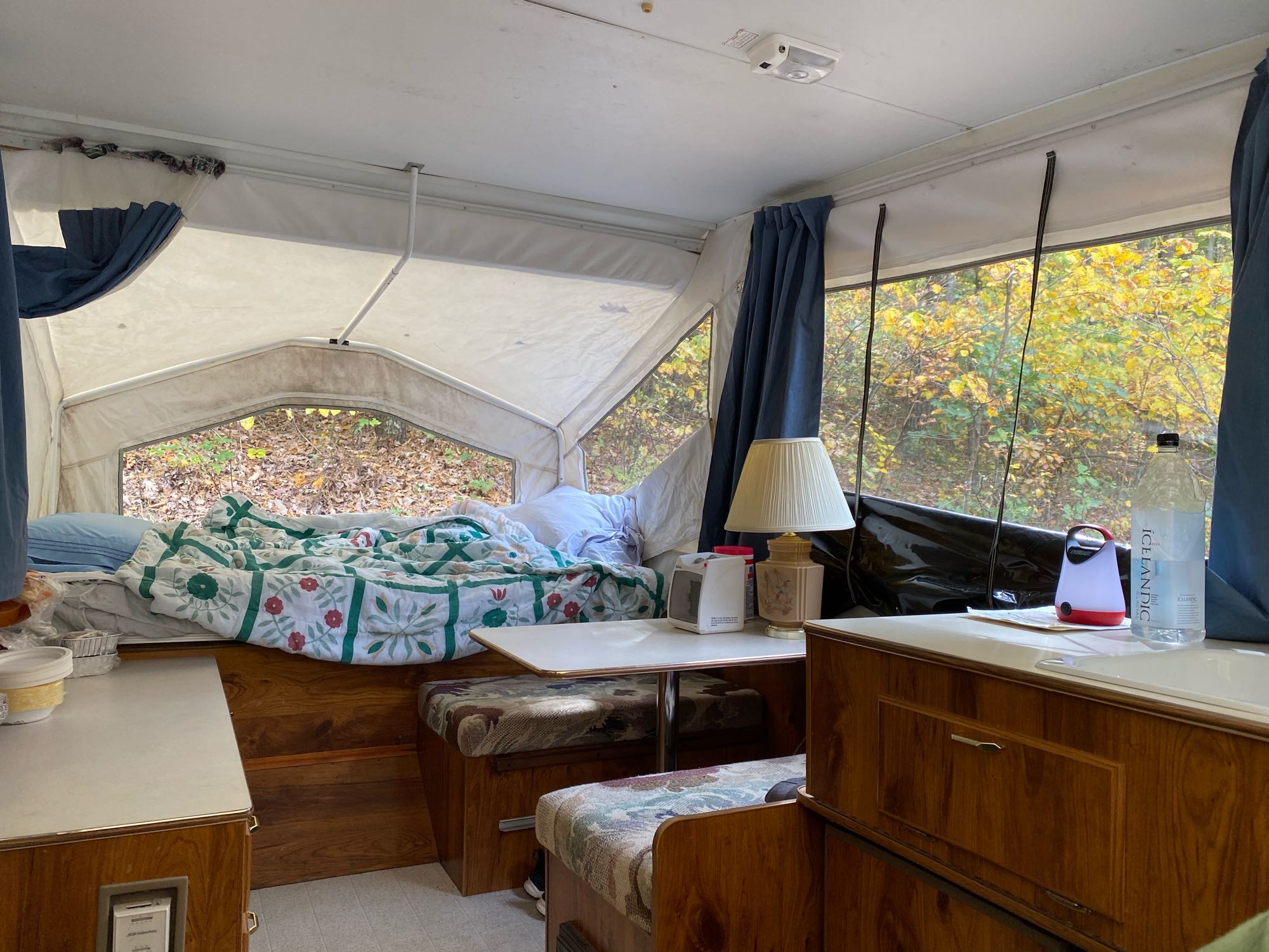 2001 Forest River Rockwood Freedom Folding Trailer Rental in