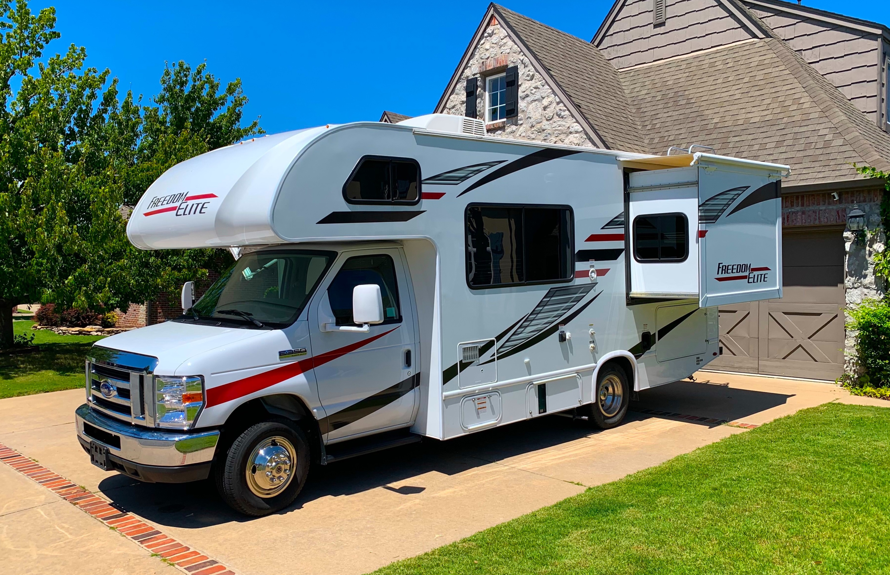2021 Thor Motor Coach Freedom Elite 22FE