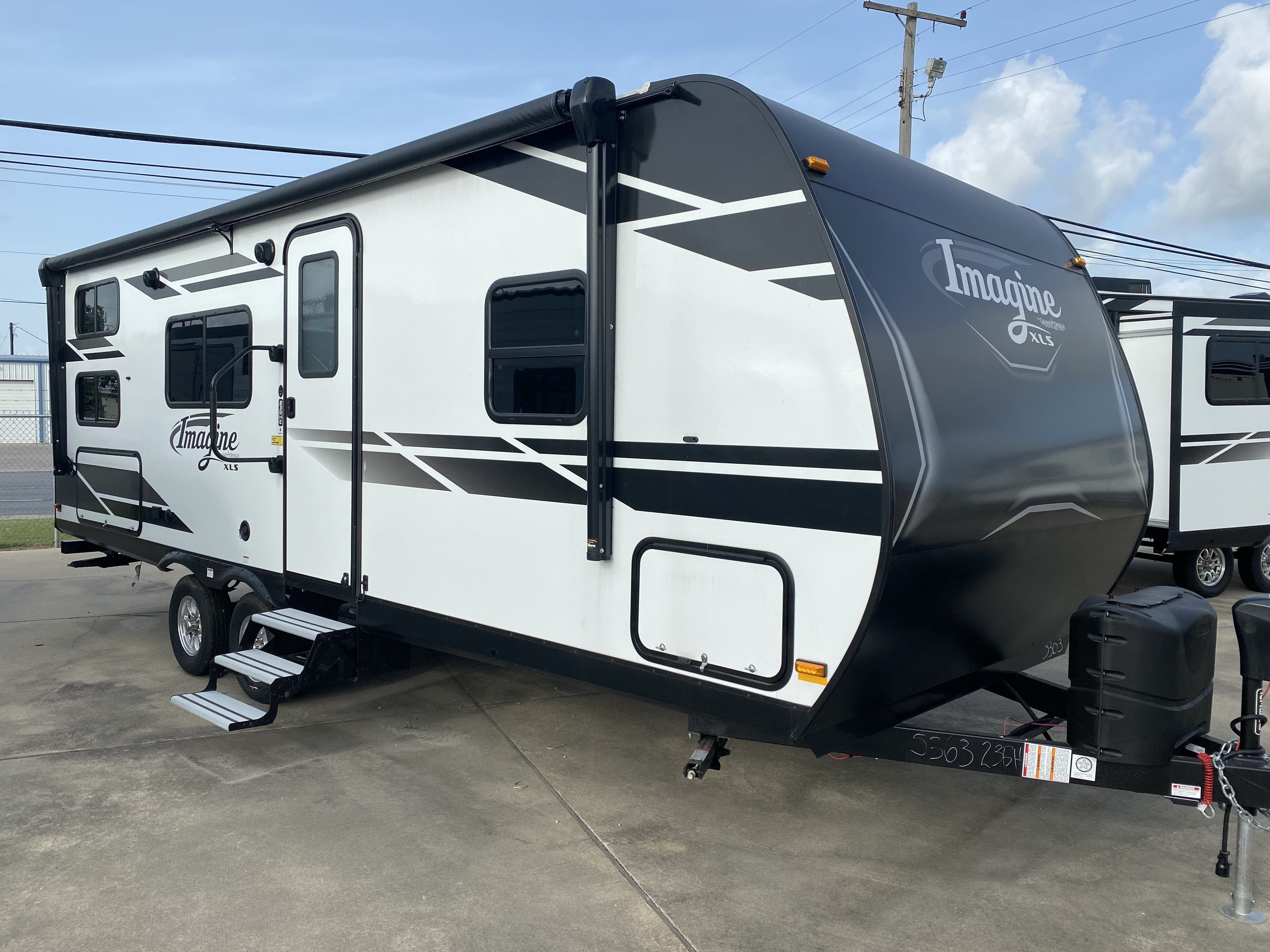 2021 Grand Design Imagine XLS Travel Trailer Rental in Anna, TX | Outdoorsy