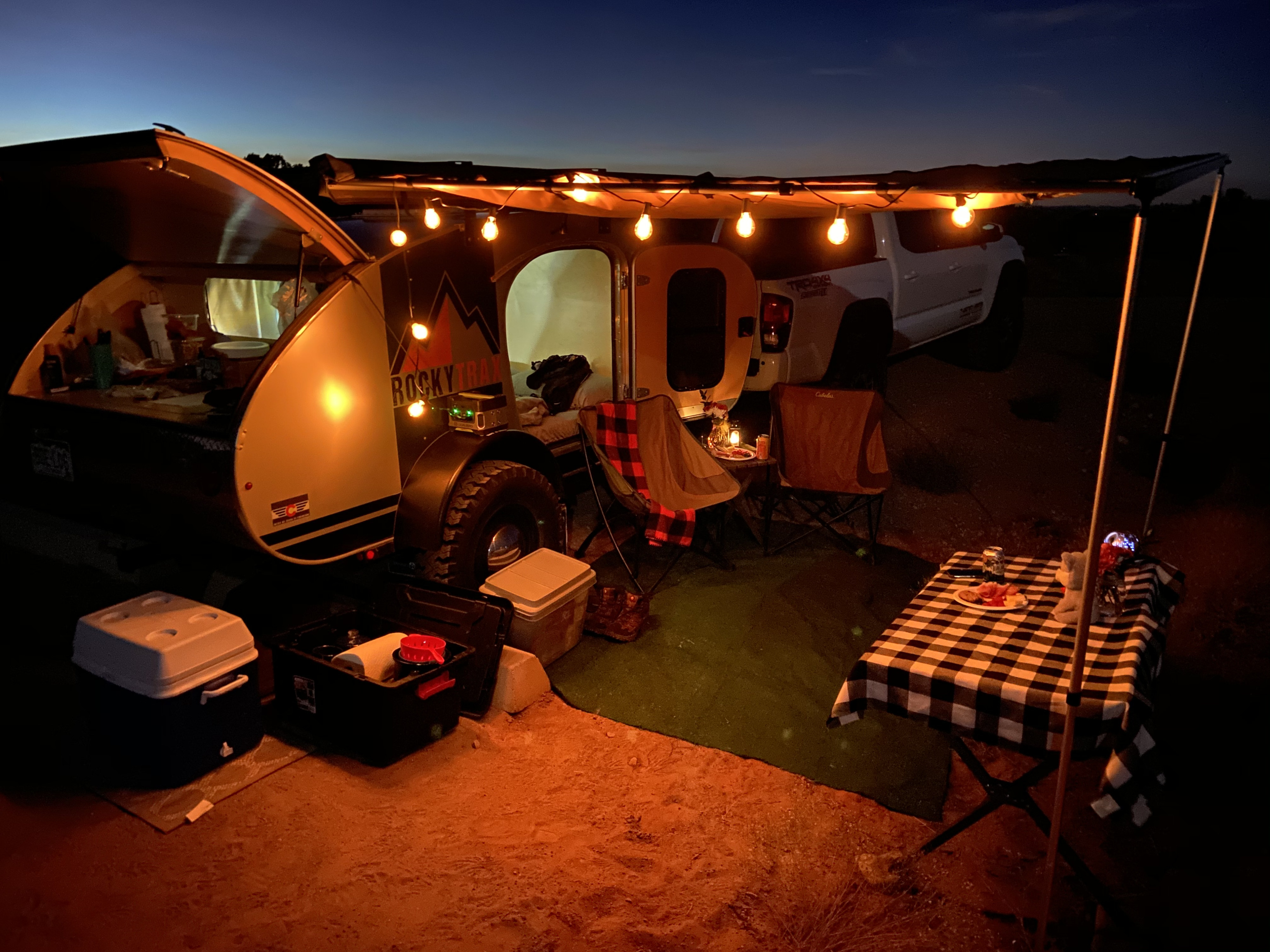 Reviews 2019 Vintage Overland (teardrop) Lawrence Trailer Rental in