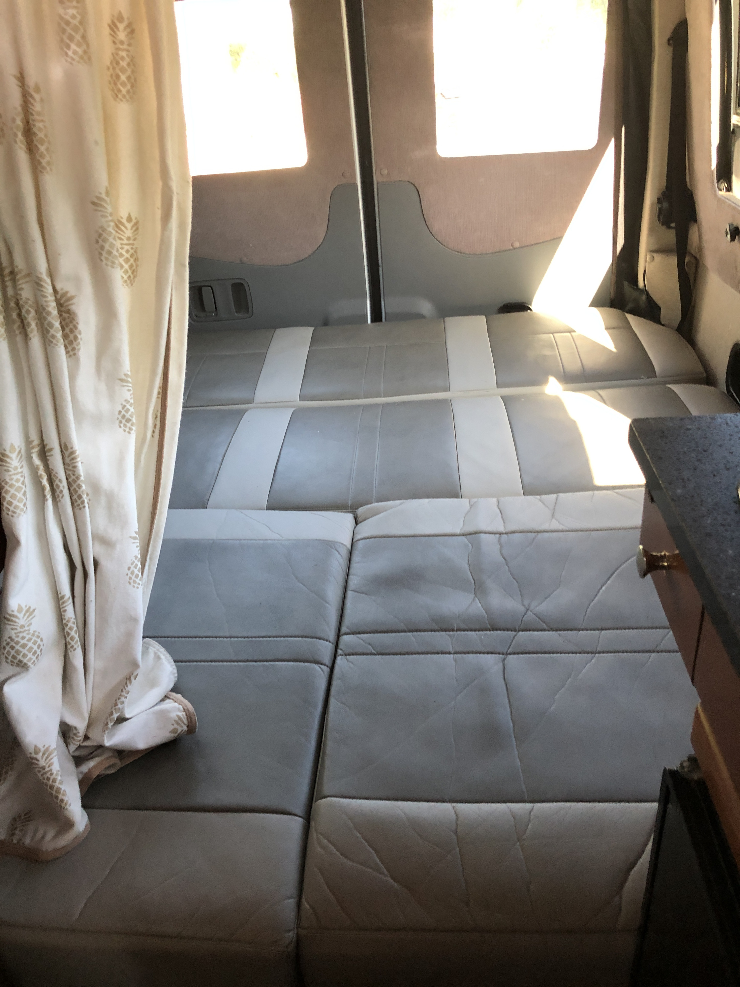 This is the king size bed. Roadtrek Mercedes 2017