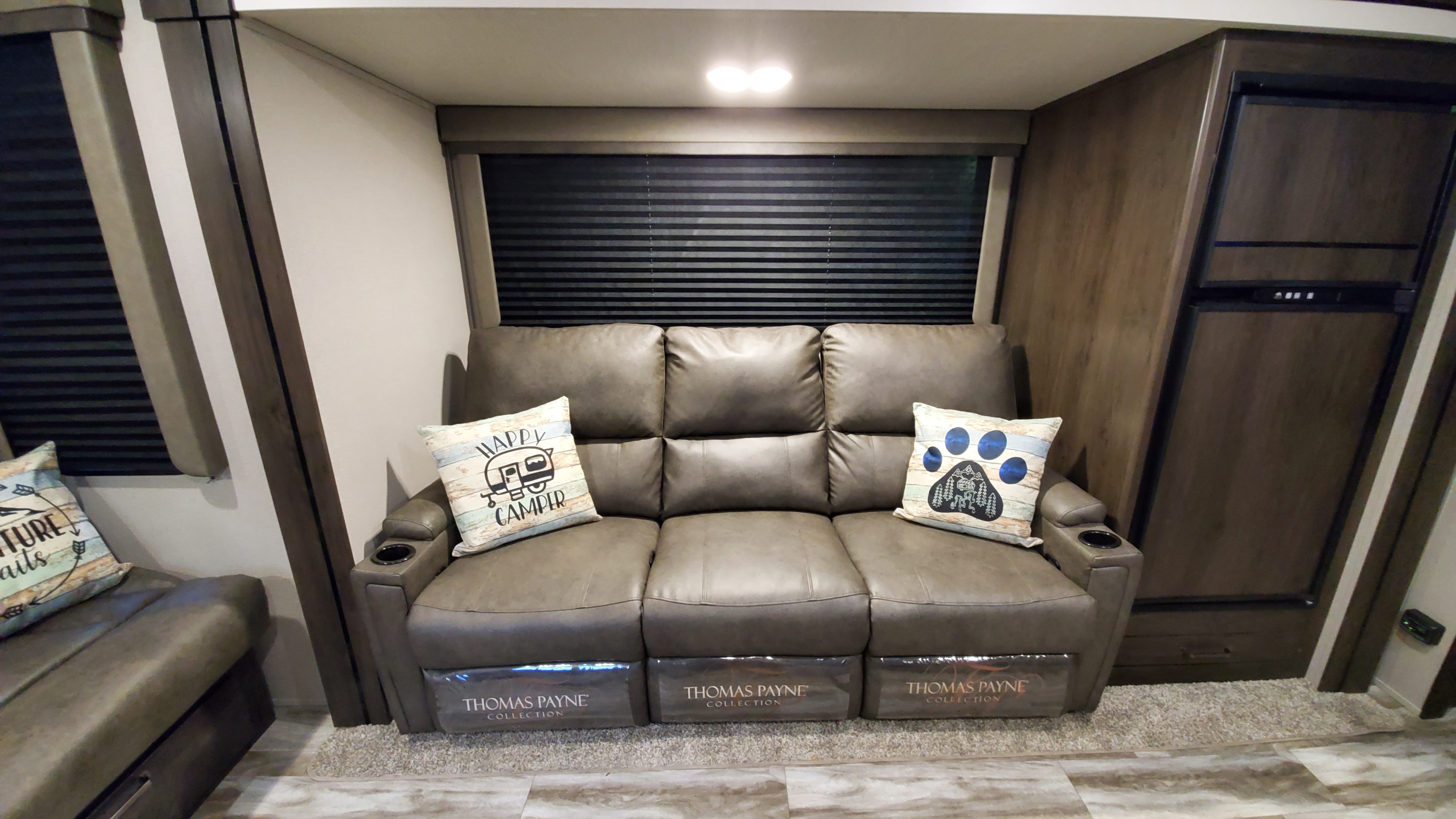 Travel trailer RV Rental 