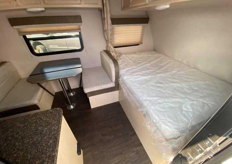 2018 Winnebago Micro Minnie Trailer Rental in Kingman, AZ Outdoorsy