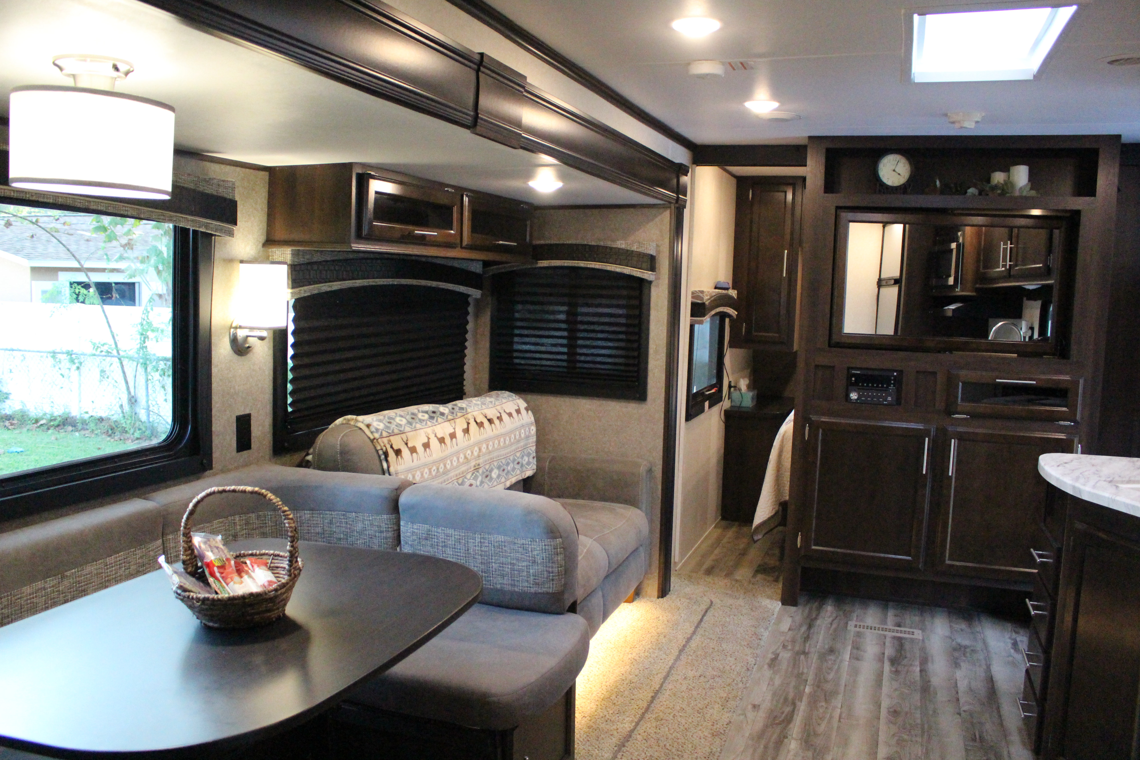 Travel trailer RV Rental 