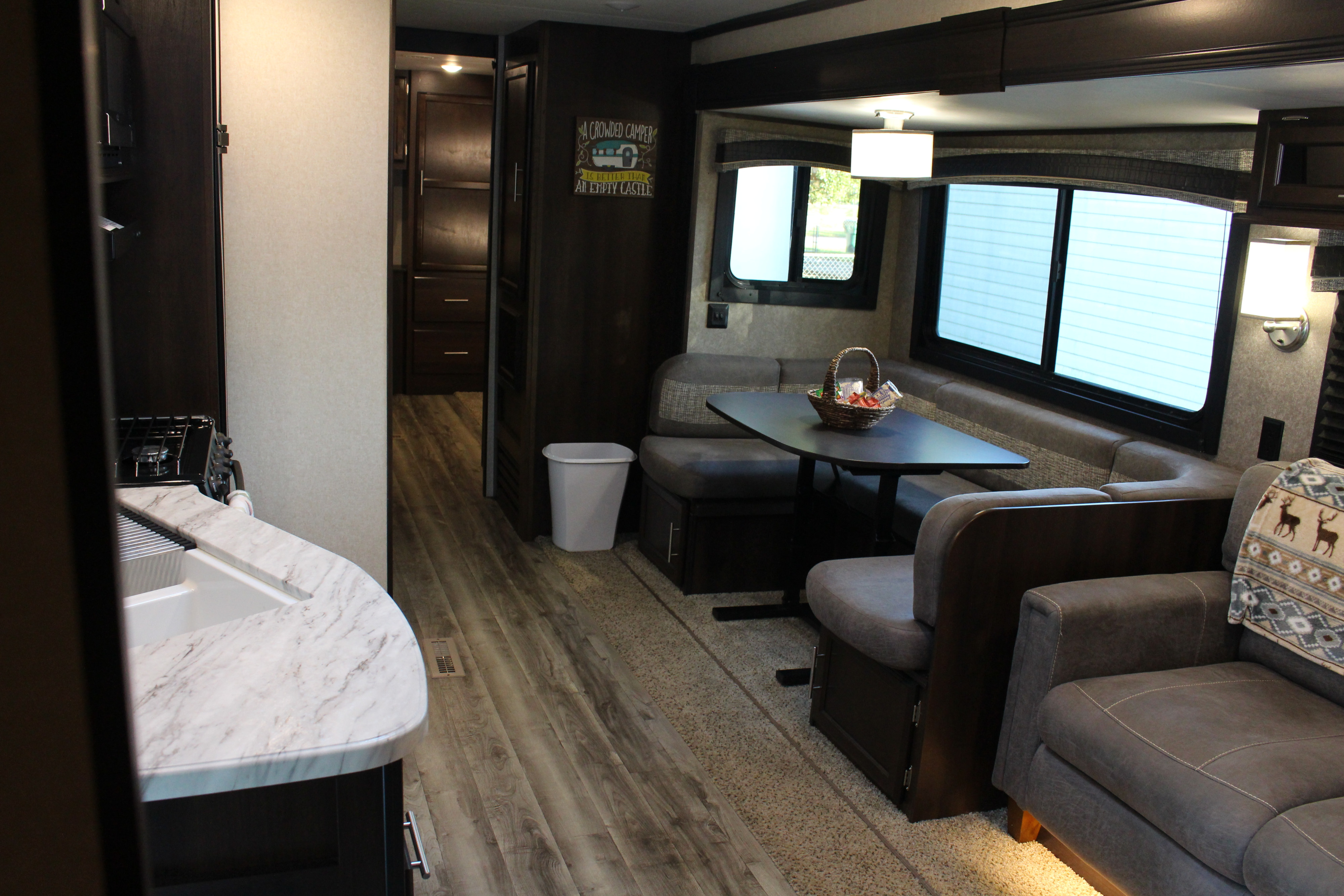 Travel trailer RV Rental 