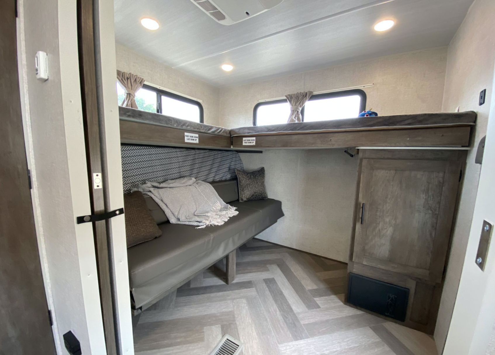 Travel trailer RV Rental 