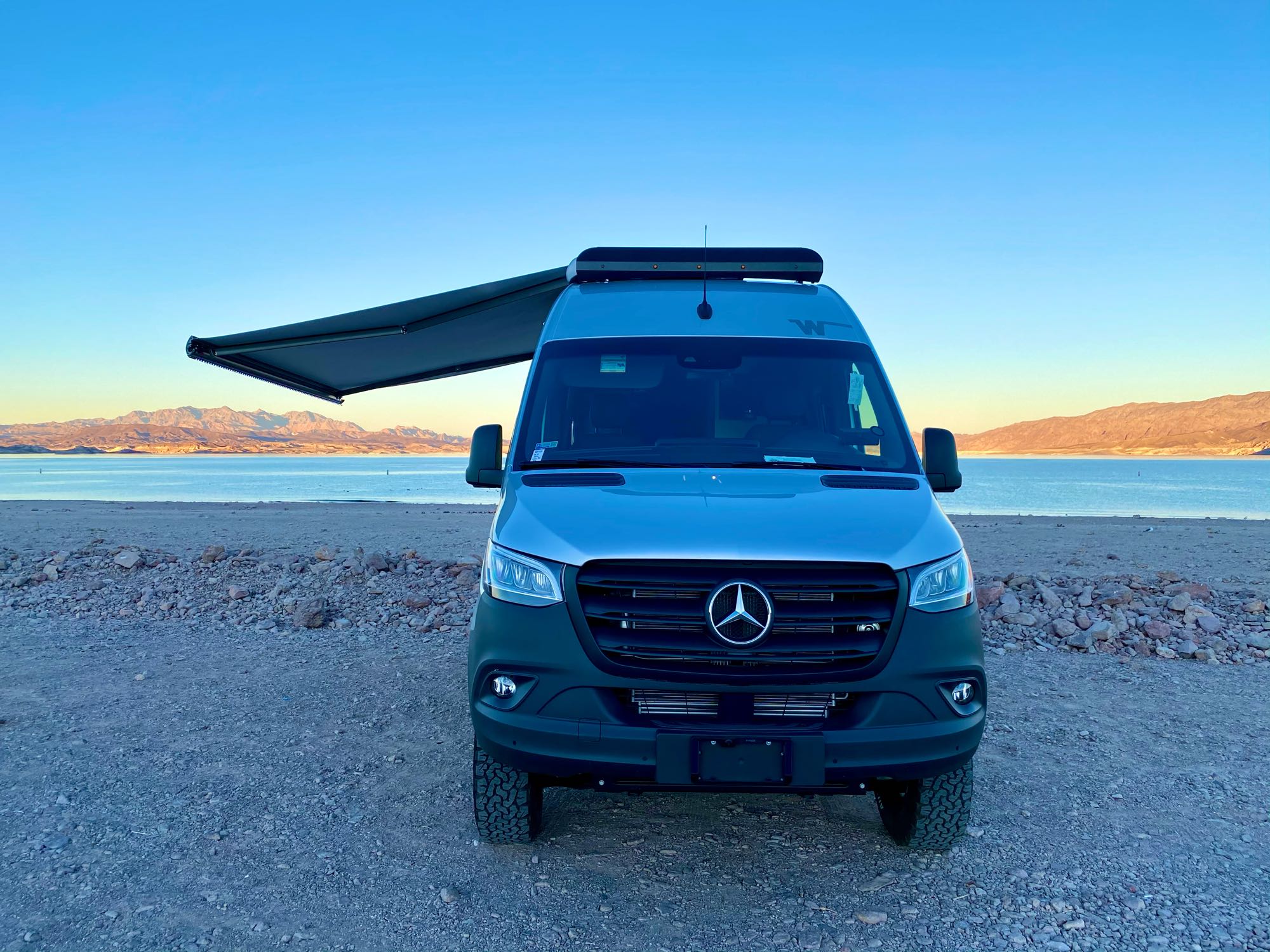 Off-Grid Adventure: Sprinter Winnebago Revel4x4, Starlink available Kitchen