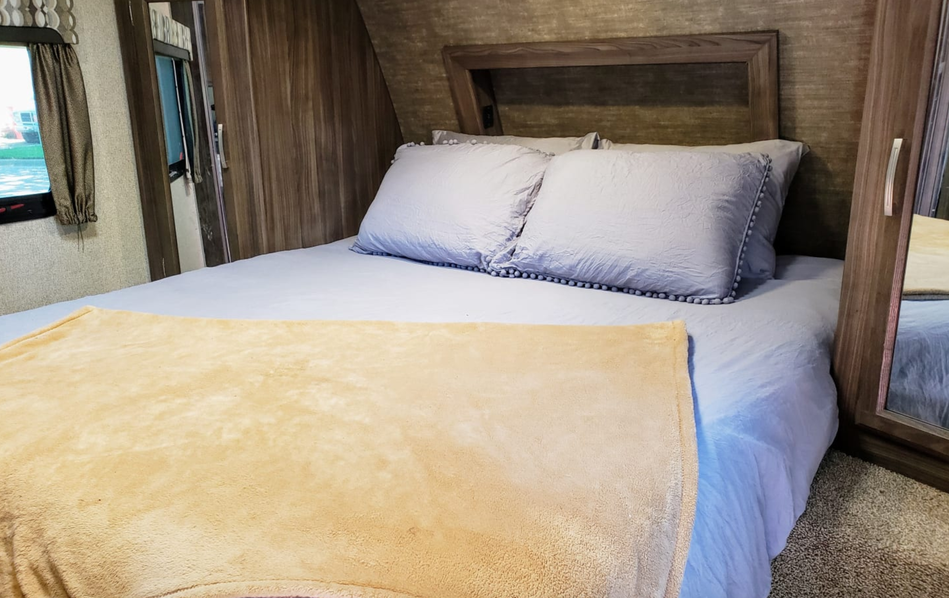 Apex by Coachmen 300BHS 2017