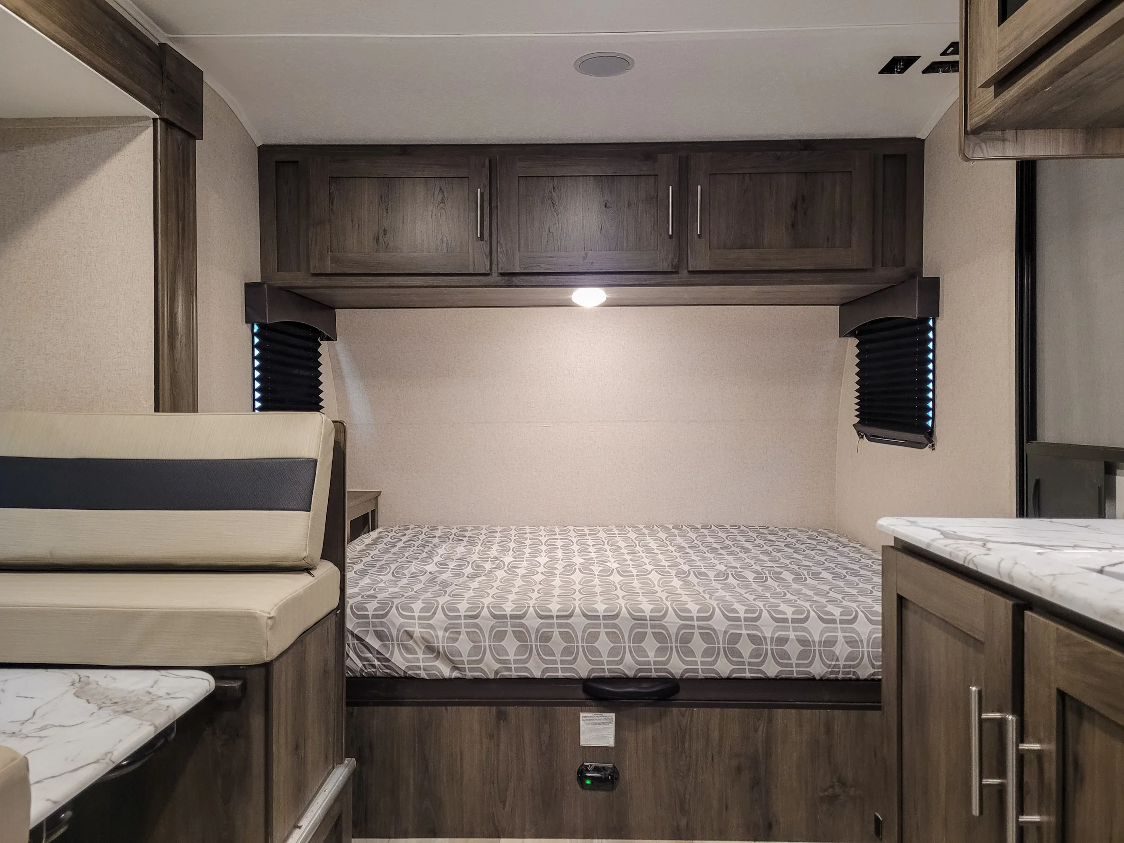 Full Bed. Coachmen Clipper 2021