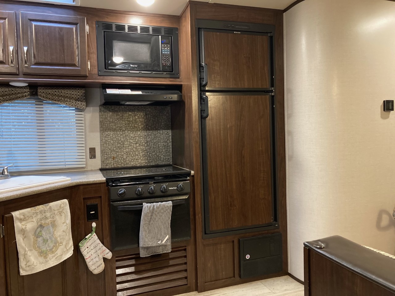 Travel trailer RV Rental 