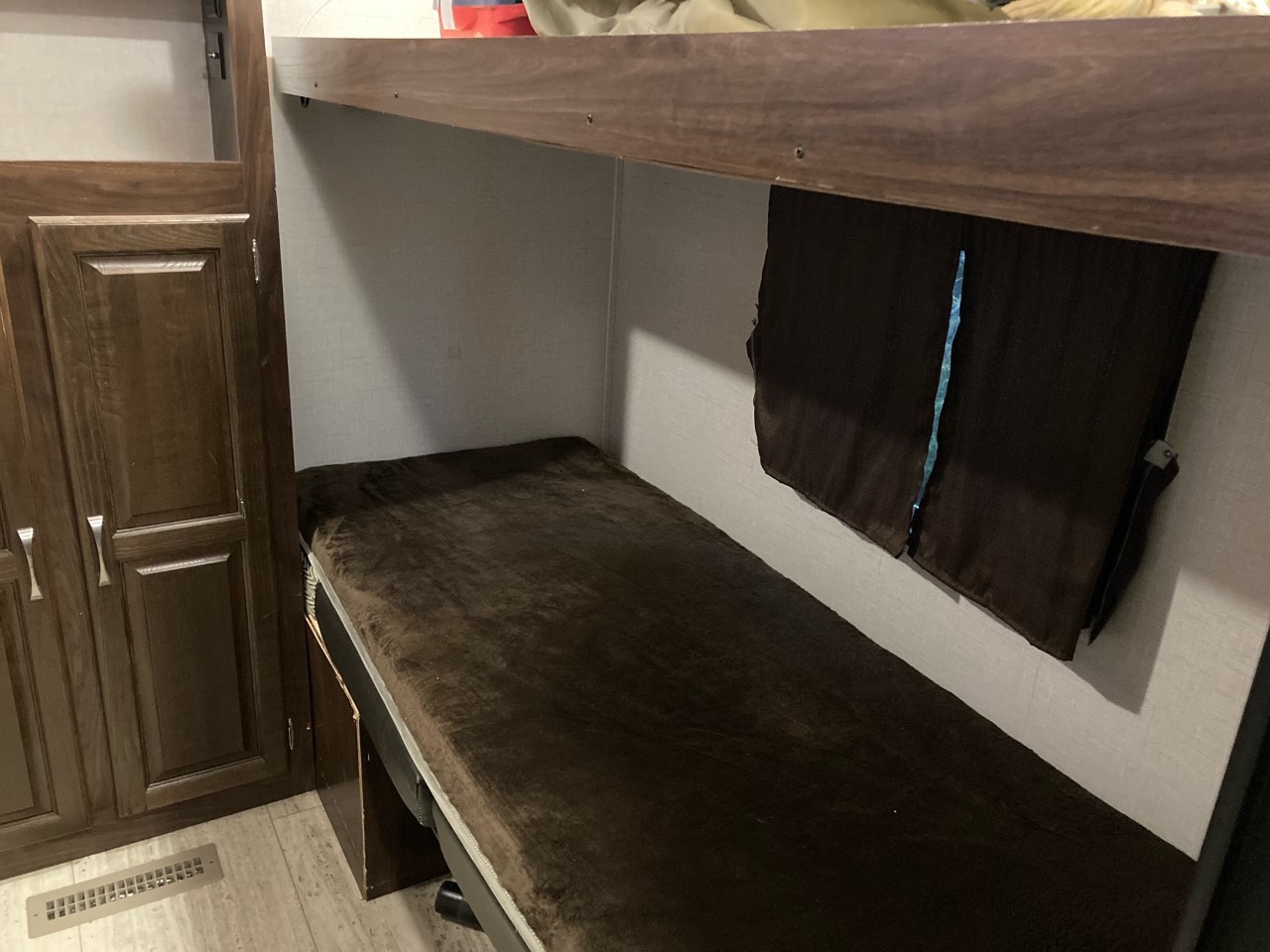 Travel trailer RV Rental 