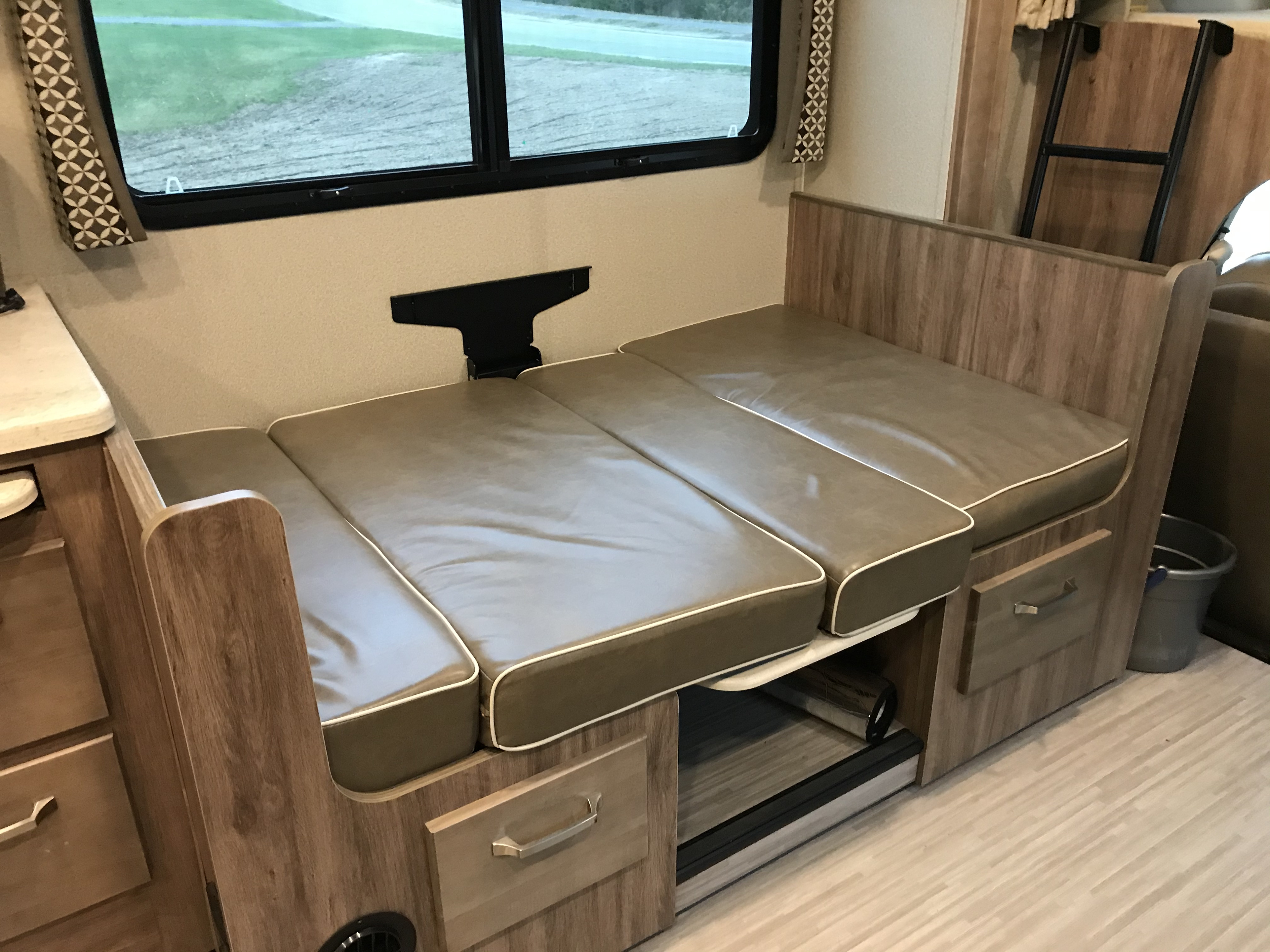 Jayco Greyhawk Prestige 2019