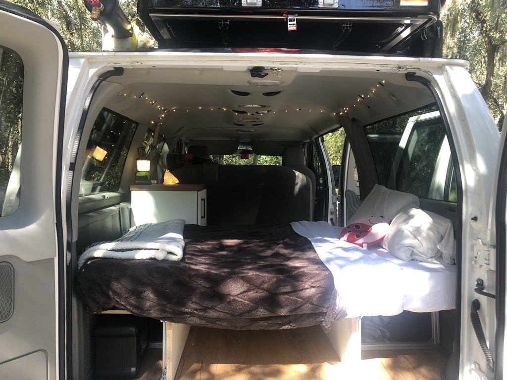 Bed convert to benches for indoor seating. Ford Ford E350 2011