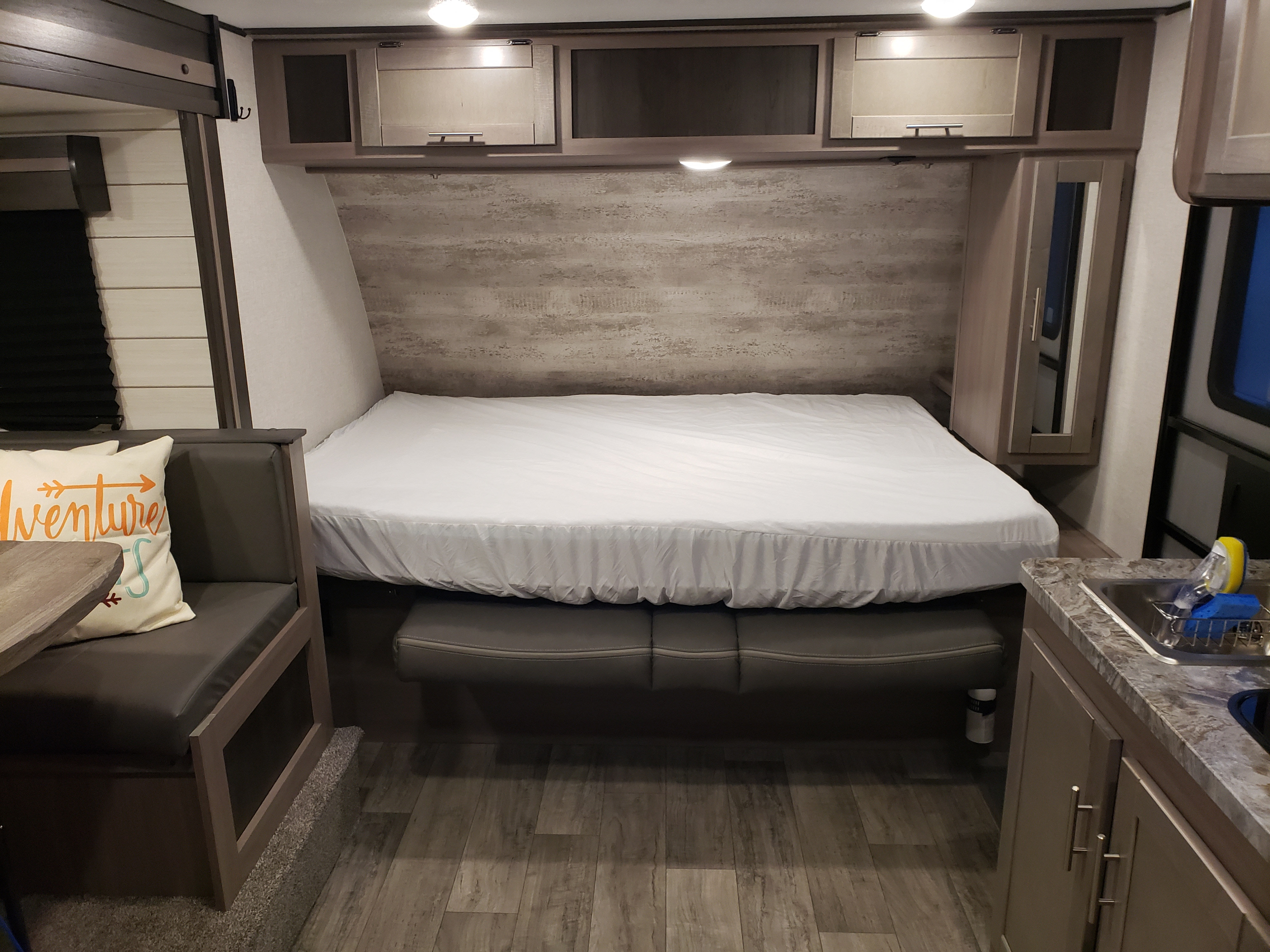 Sunset Creek 188BH 2021