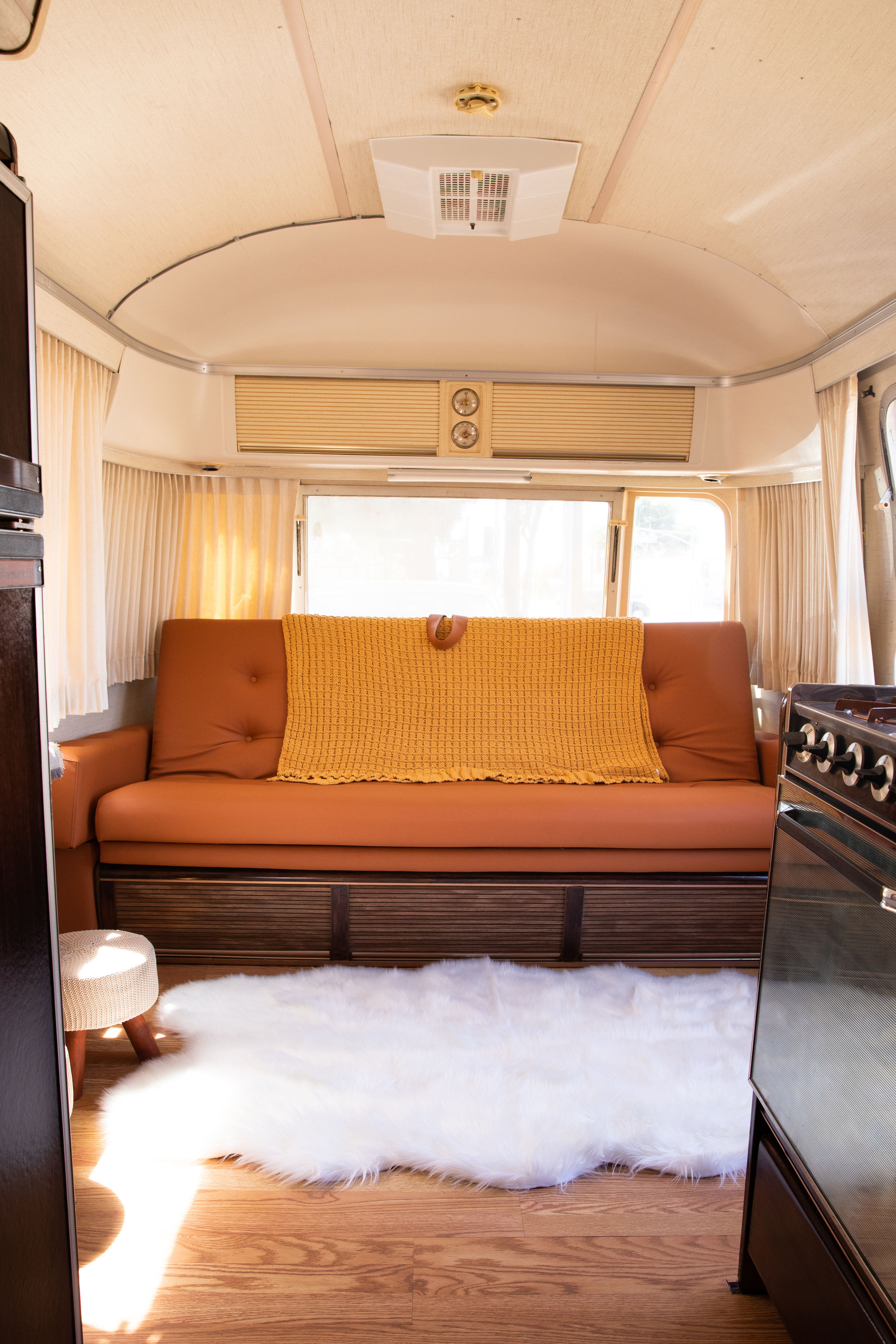 Amazing looking sofa bed.. Airstream International 1976