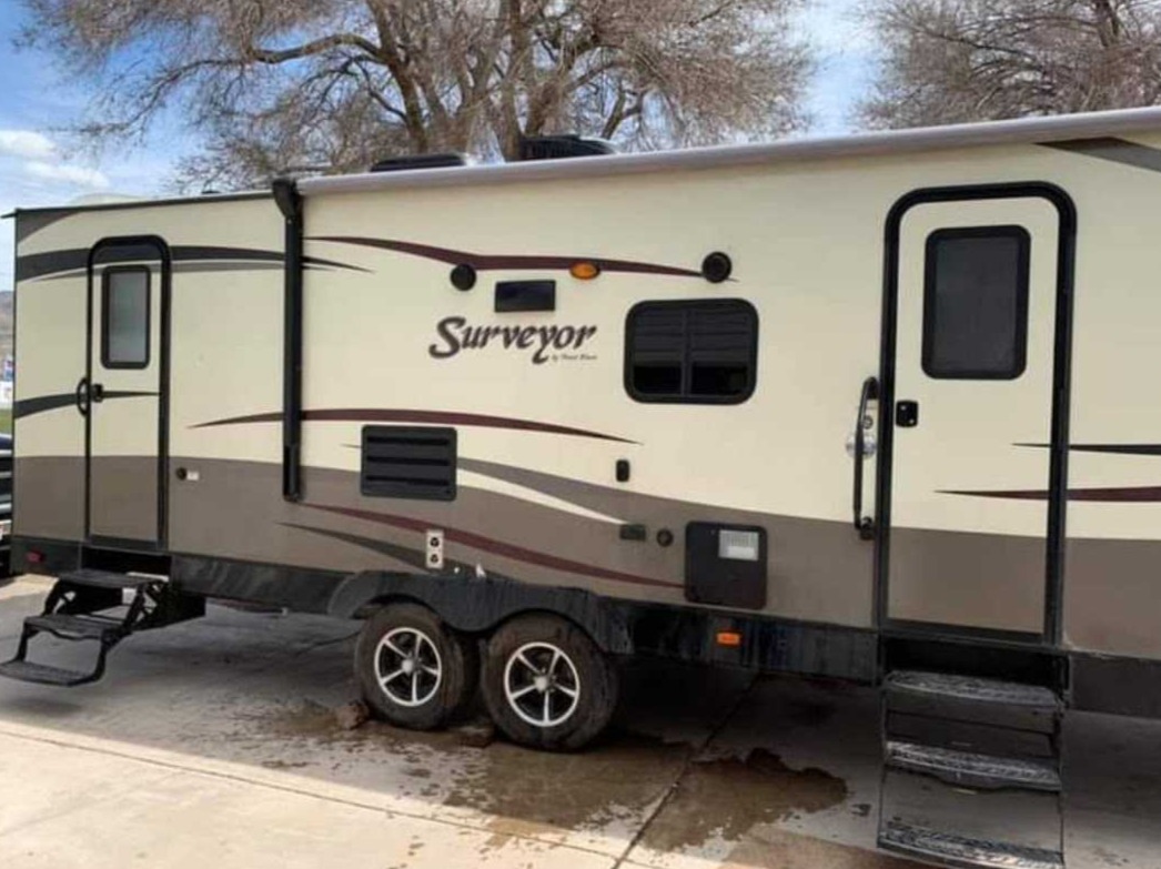 2016 Forest River Surveyor Backwoods adventure camper
