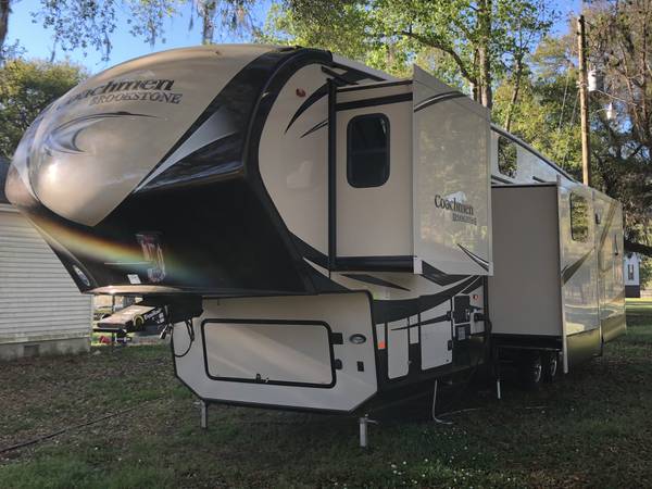 2015 Coachmen Brookstone Fifth wheel Rental in Mesa AZ Outdoorsy