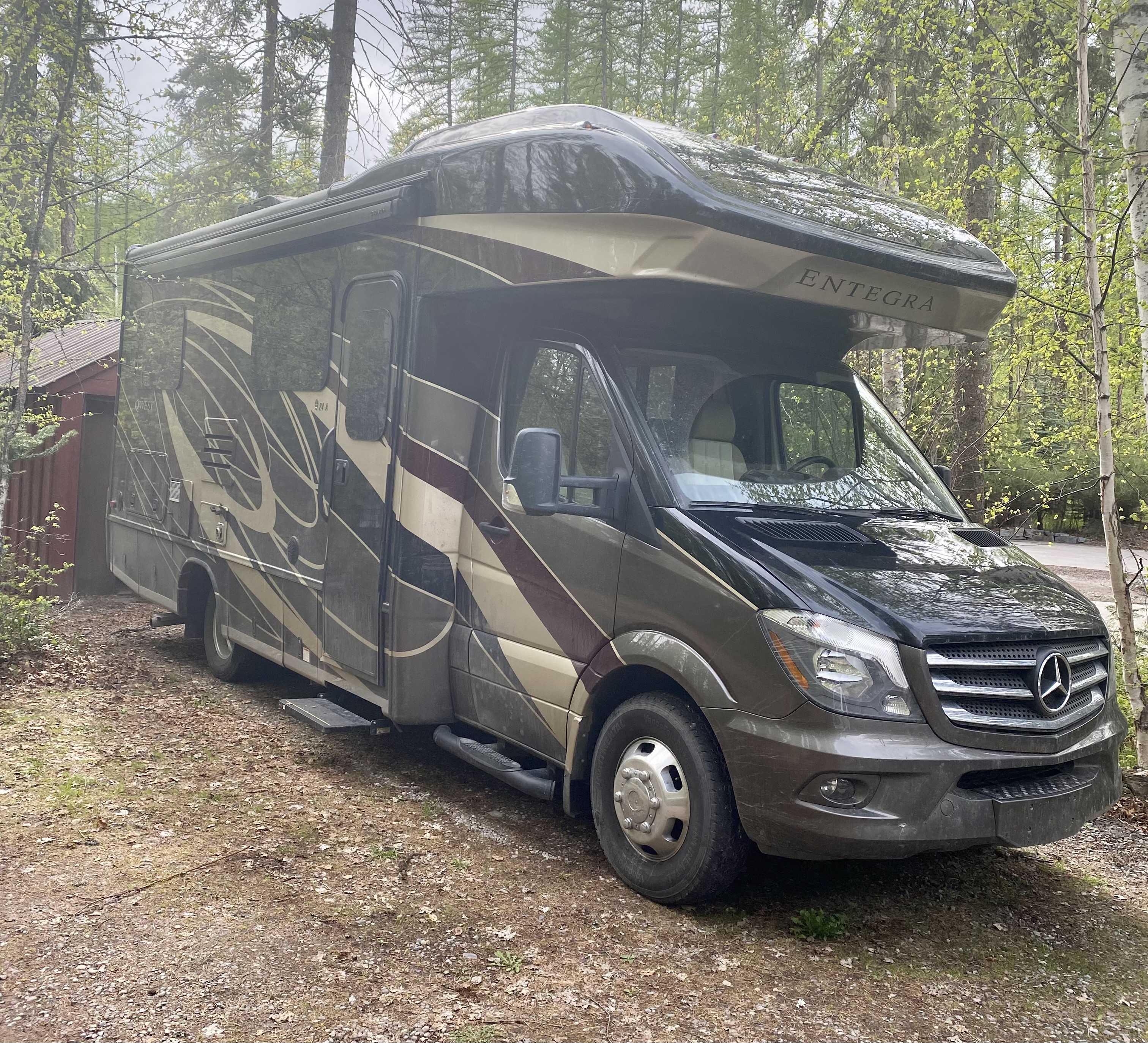 2019 Qwest Entegra Coach Model 24a