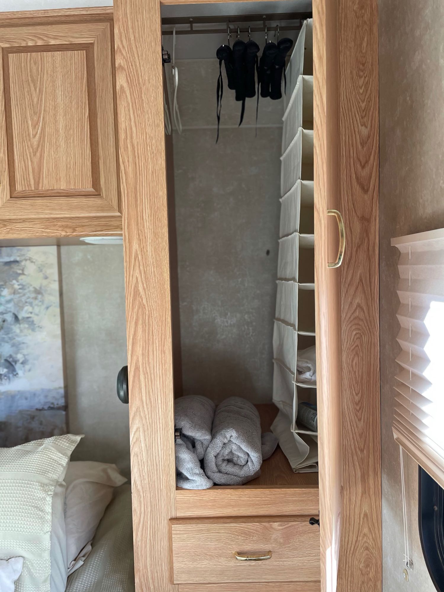 closet space in master bedroom. Forest River Sunseeker 2005