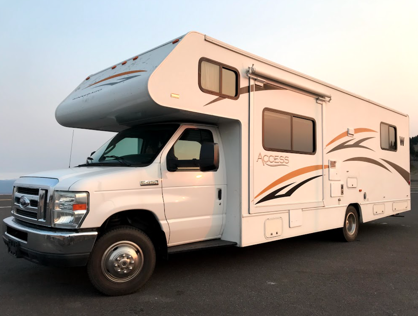 Family-Fun-Mobile, Sleeps 8. Perfect for first-timers and long-time campers