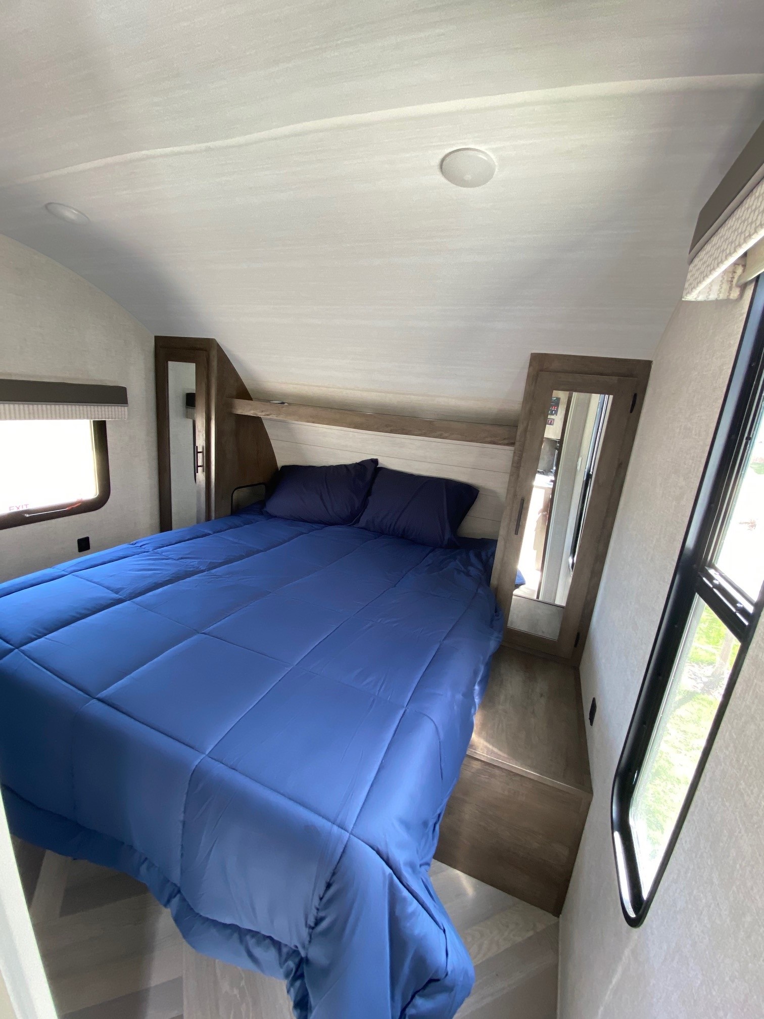 Optional Bedding Shown. Forest River Wildwood X-Lite 2021