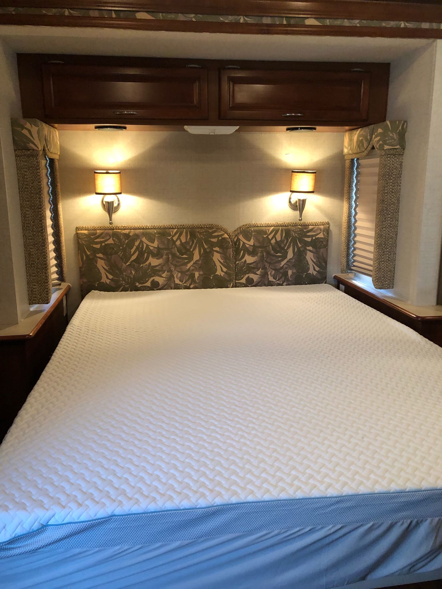 Fleetwood Other 2006