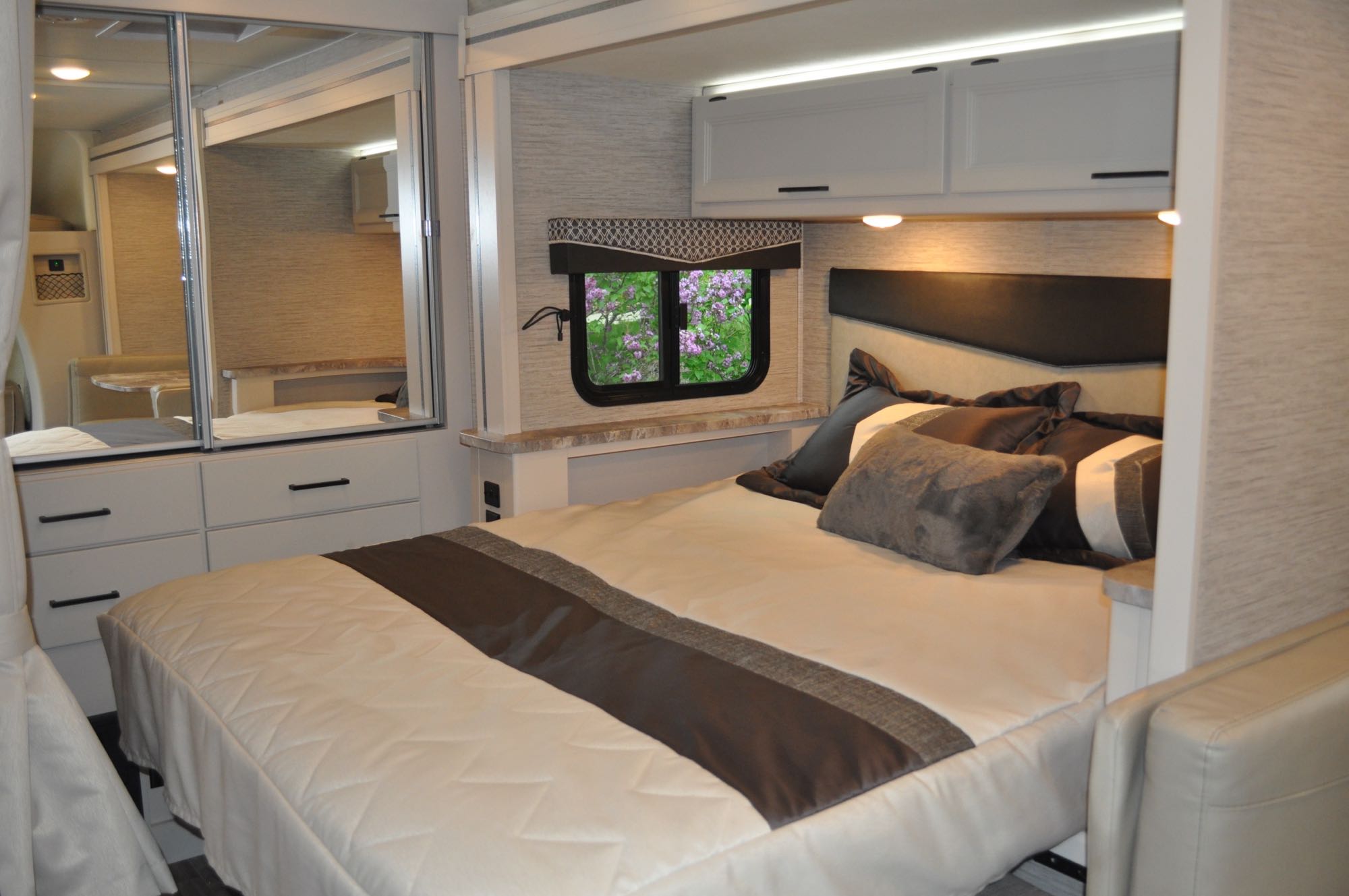 Thor Motor Coach Gemini 2021