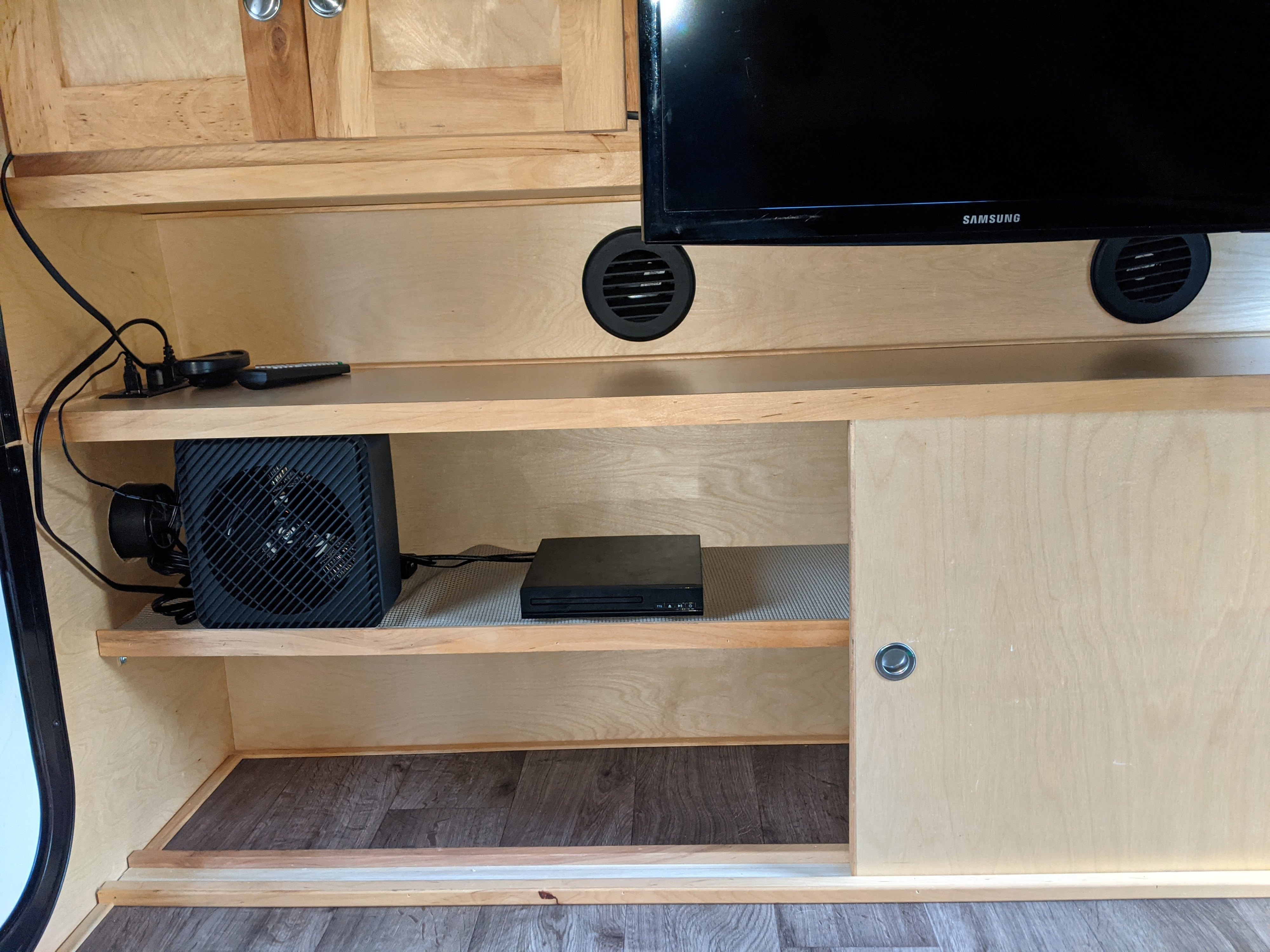 Available as add ons. 20in. Samsung smart TV/DVD, connects to wifi if available. Electric heat uses shore power. . Escapade Backcountry 2018