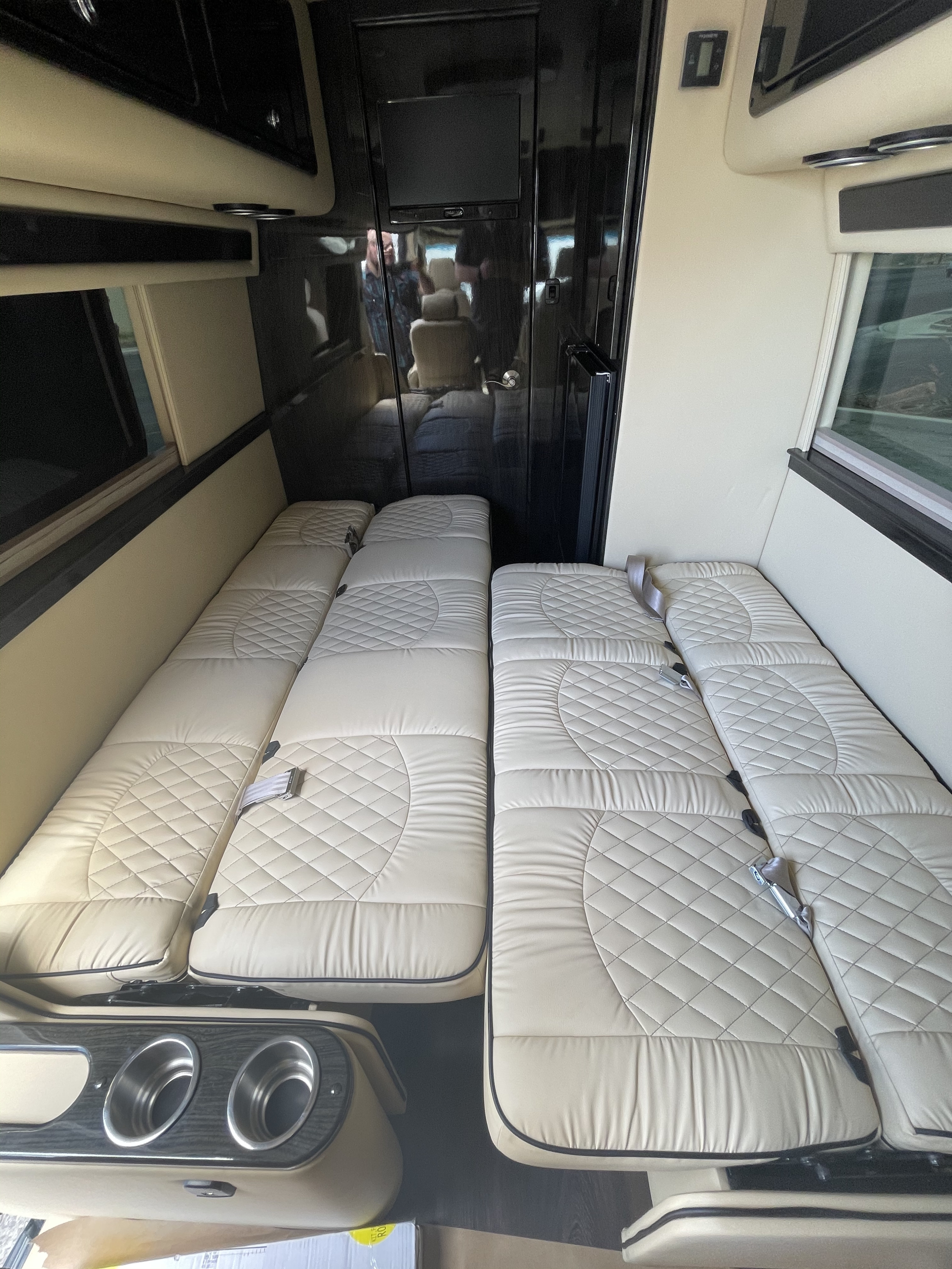 Midwest Automotive Designs Ultimate RV 2020