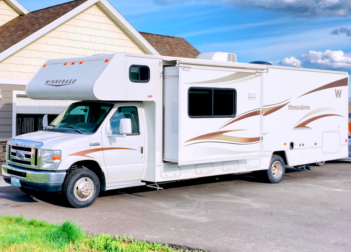 2015 Winnebago Minnie Winnie 31k