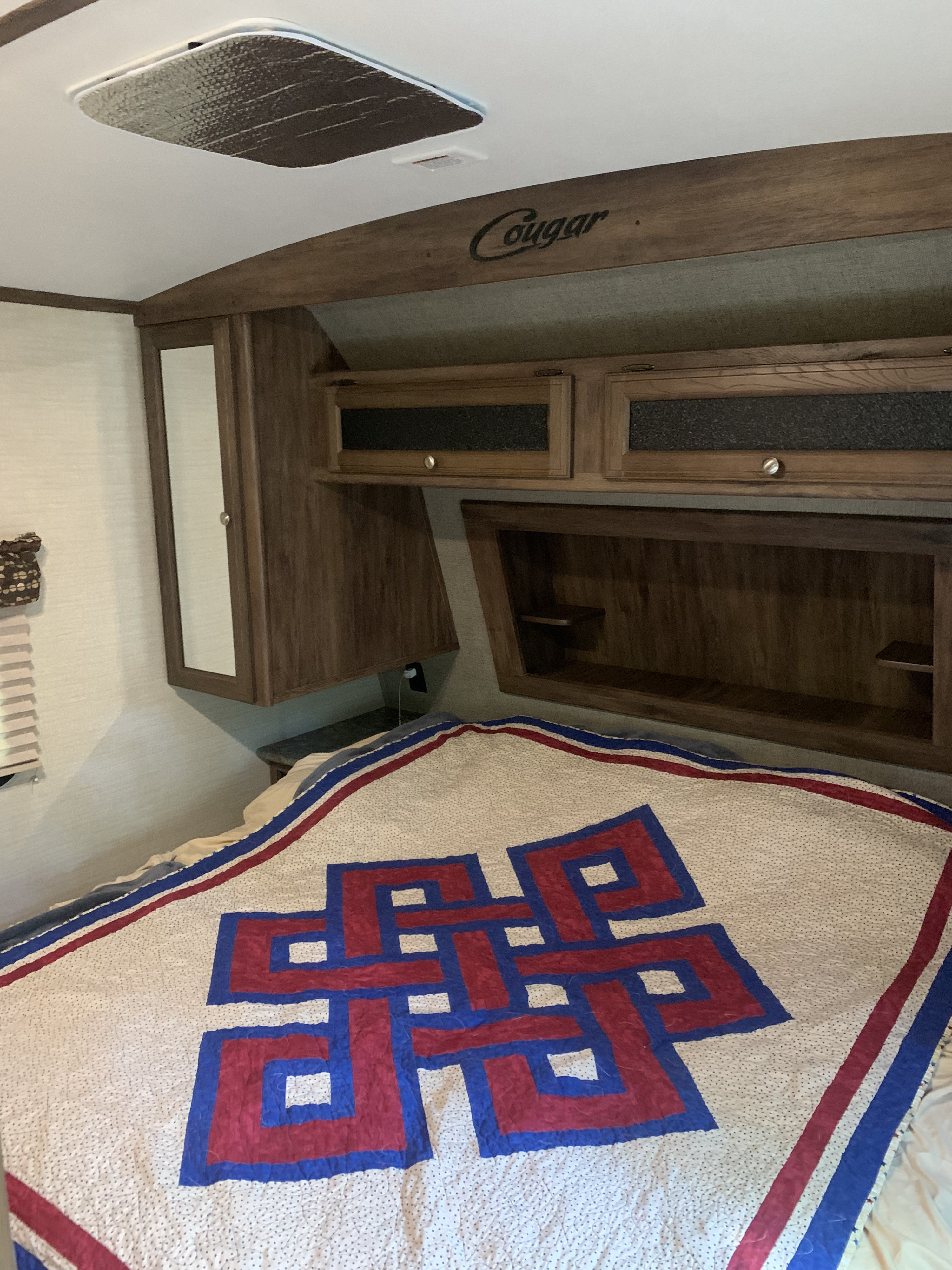 Other Cougar Xlite 2016