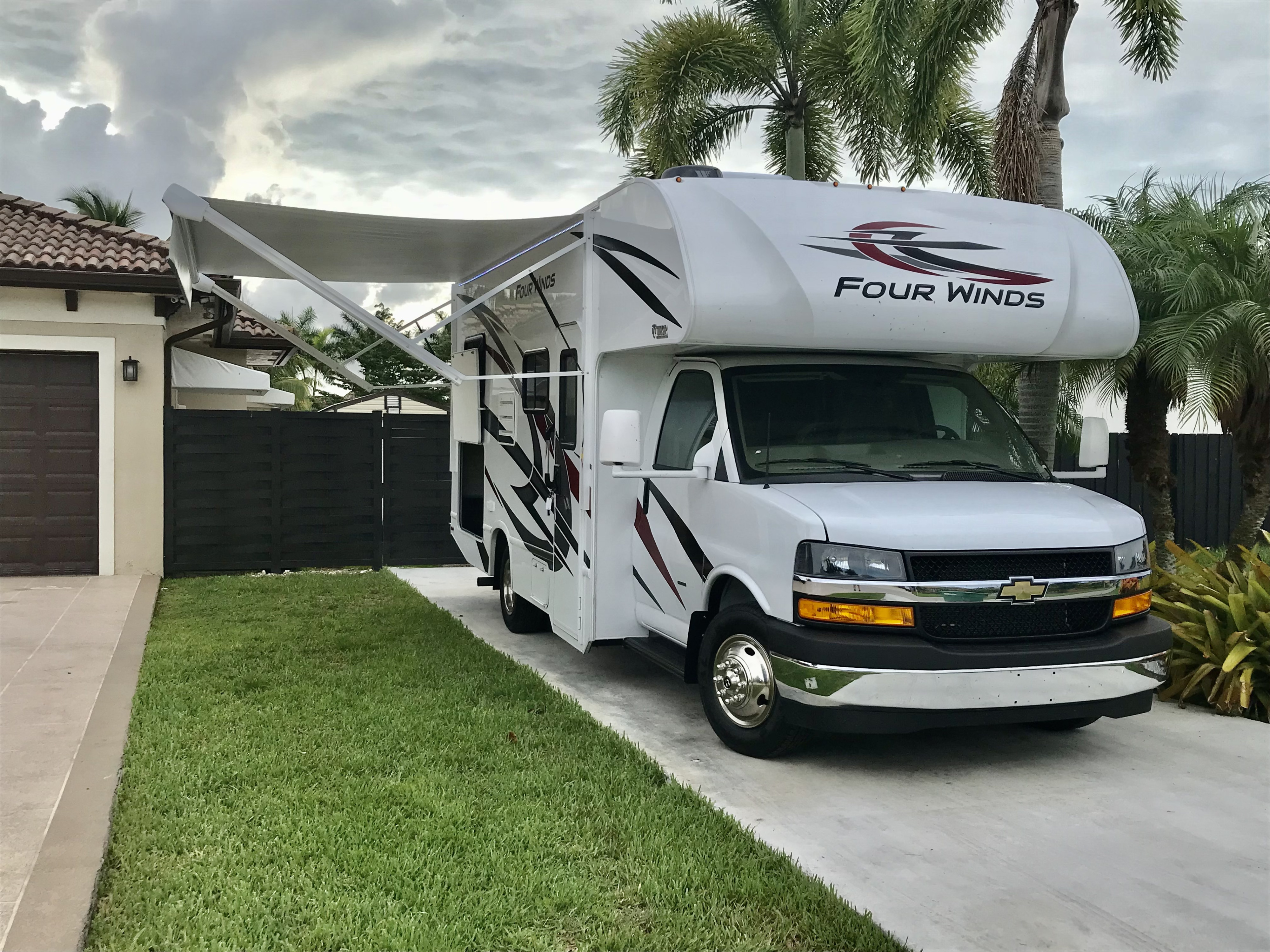 2021 Thor  Motor coach Four winds 22E Beauty