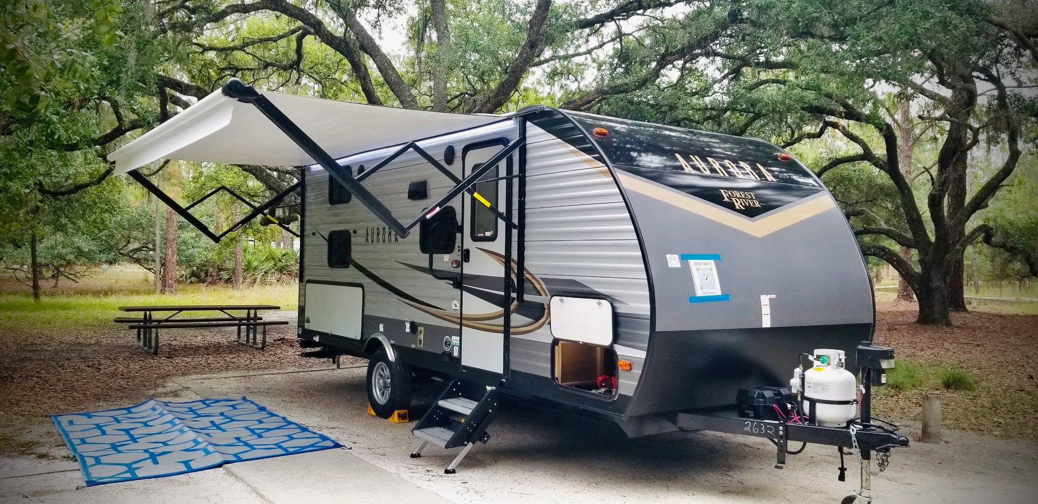 Travel trailer RV Rental 