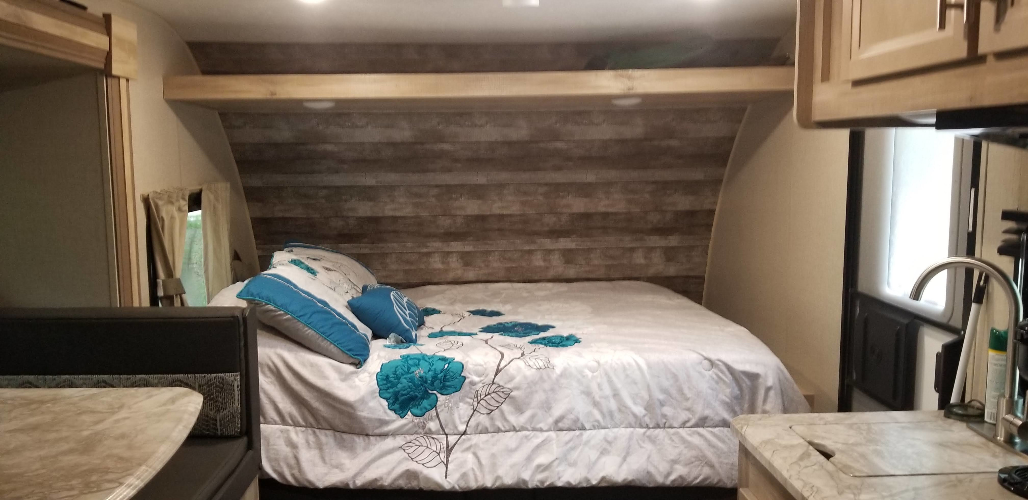 Travel trailer RV Rental 