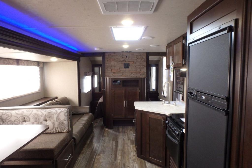 Travel trailer RV Rental 