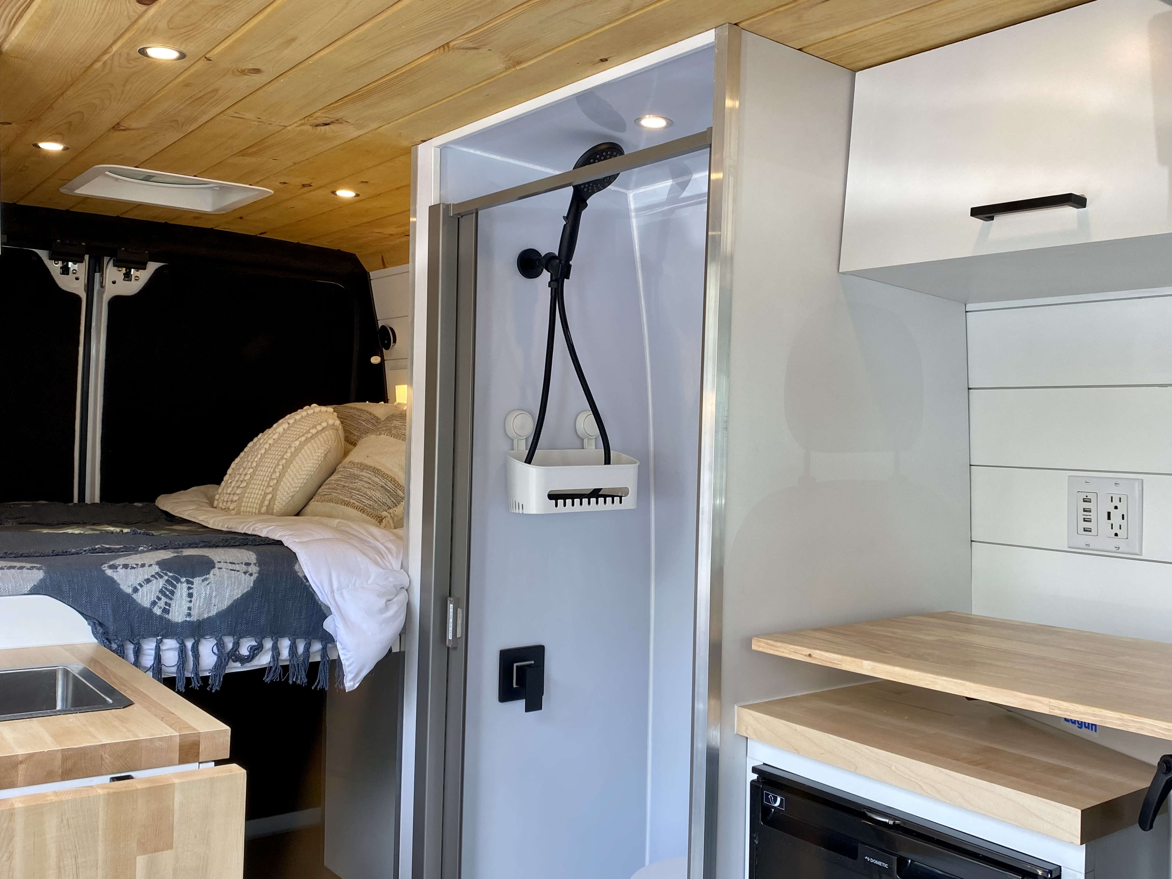 Camper van RV Rental 