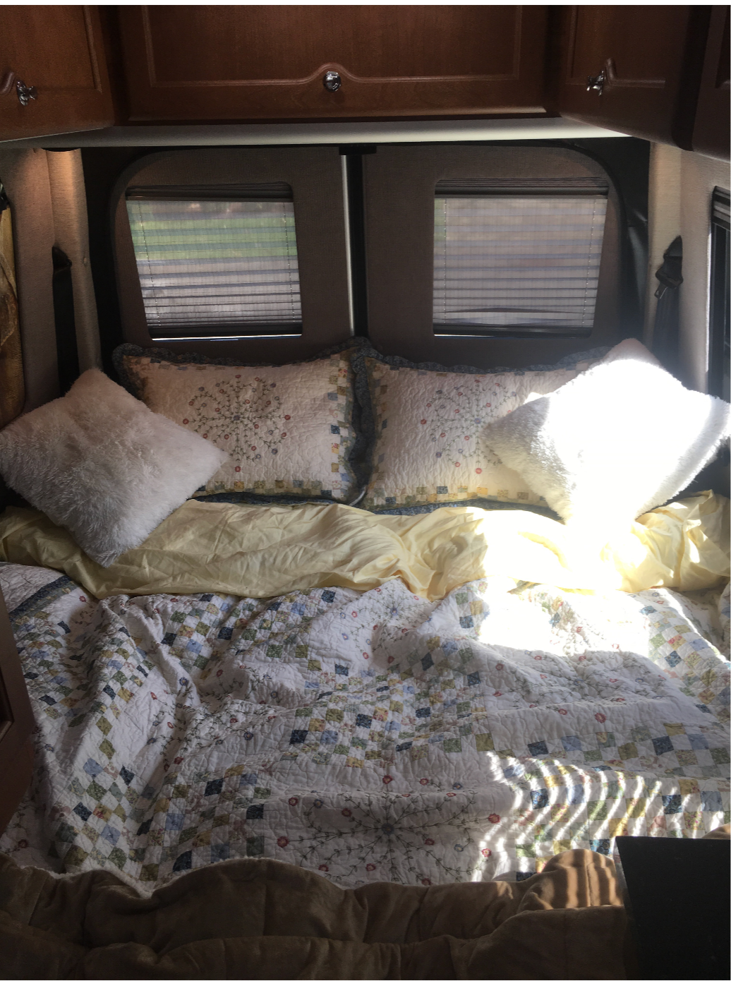 this is the king size bed in the back. All linens are provided upon request.. Roadtrek Mercedes 2017