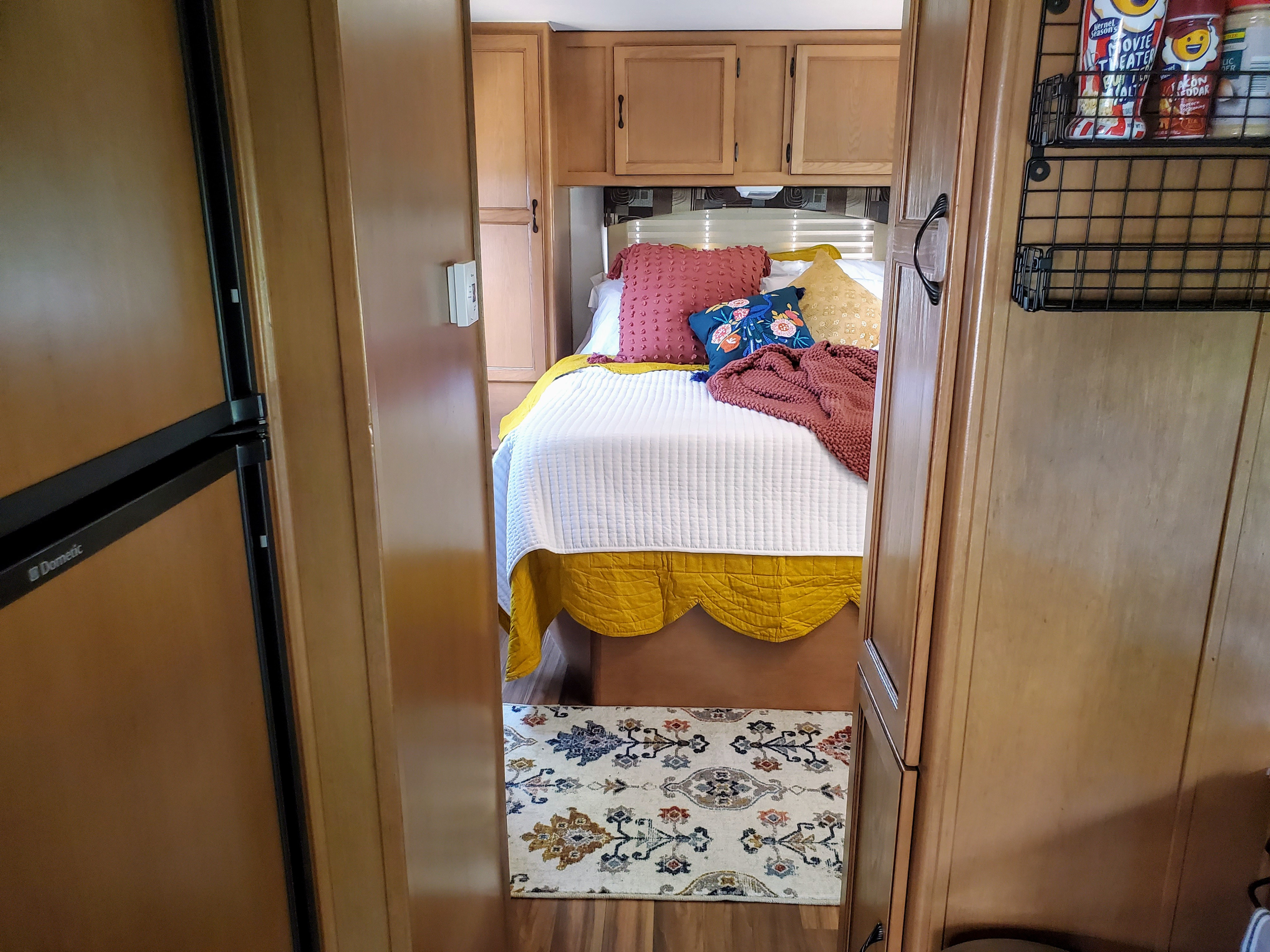 Bedroom. Coachmen Freelander 2014