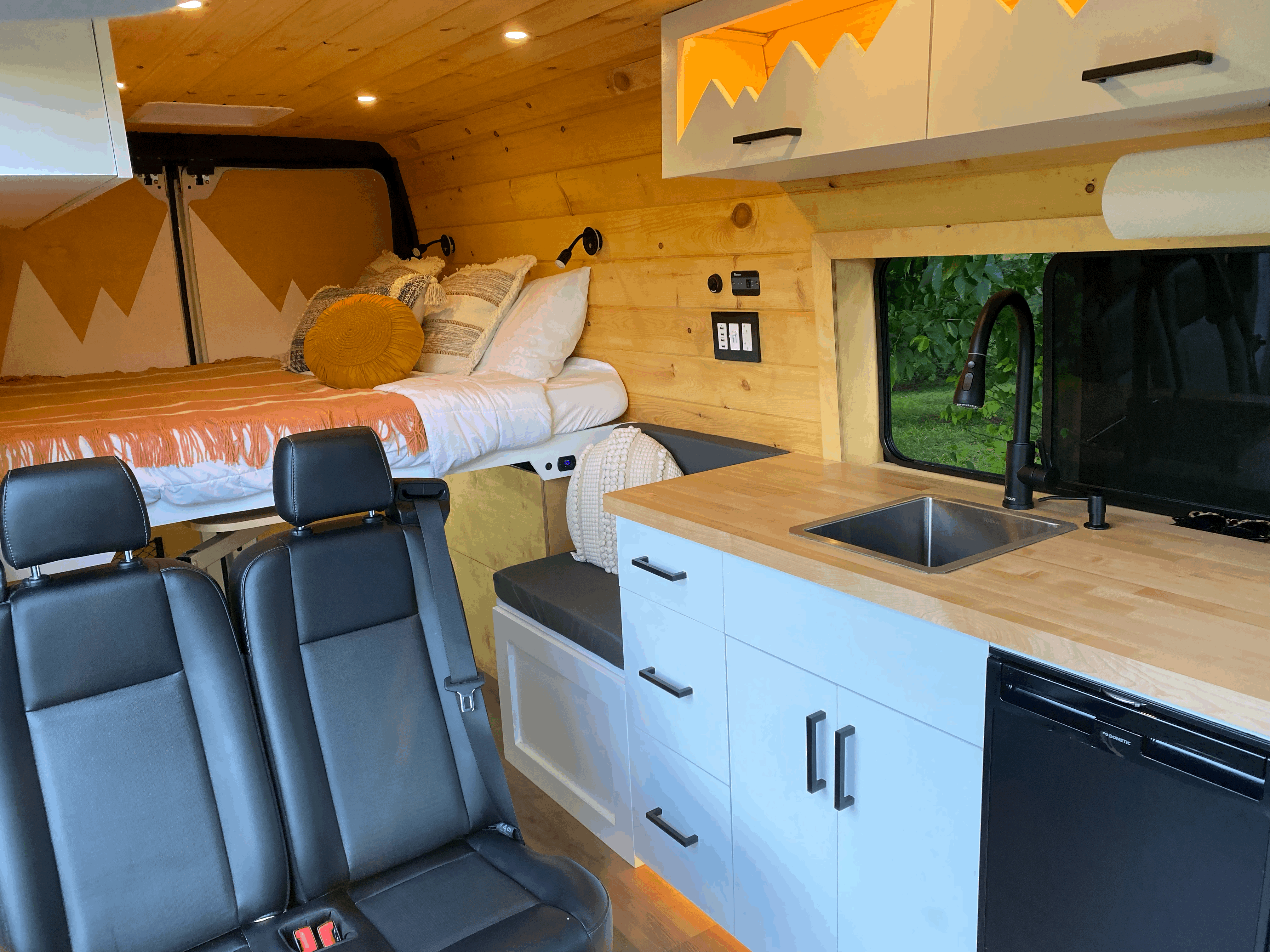 Camper van RV Rental 