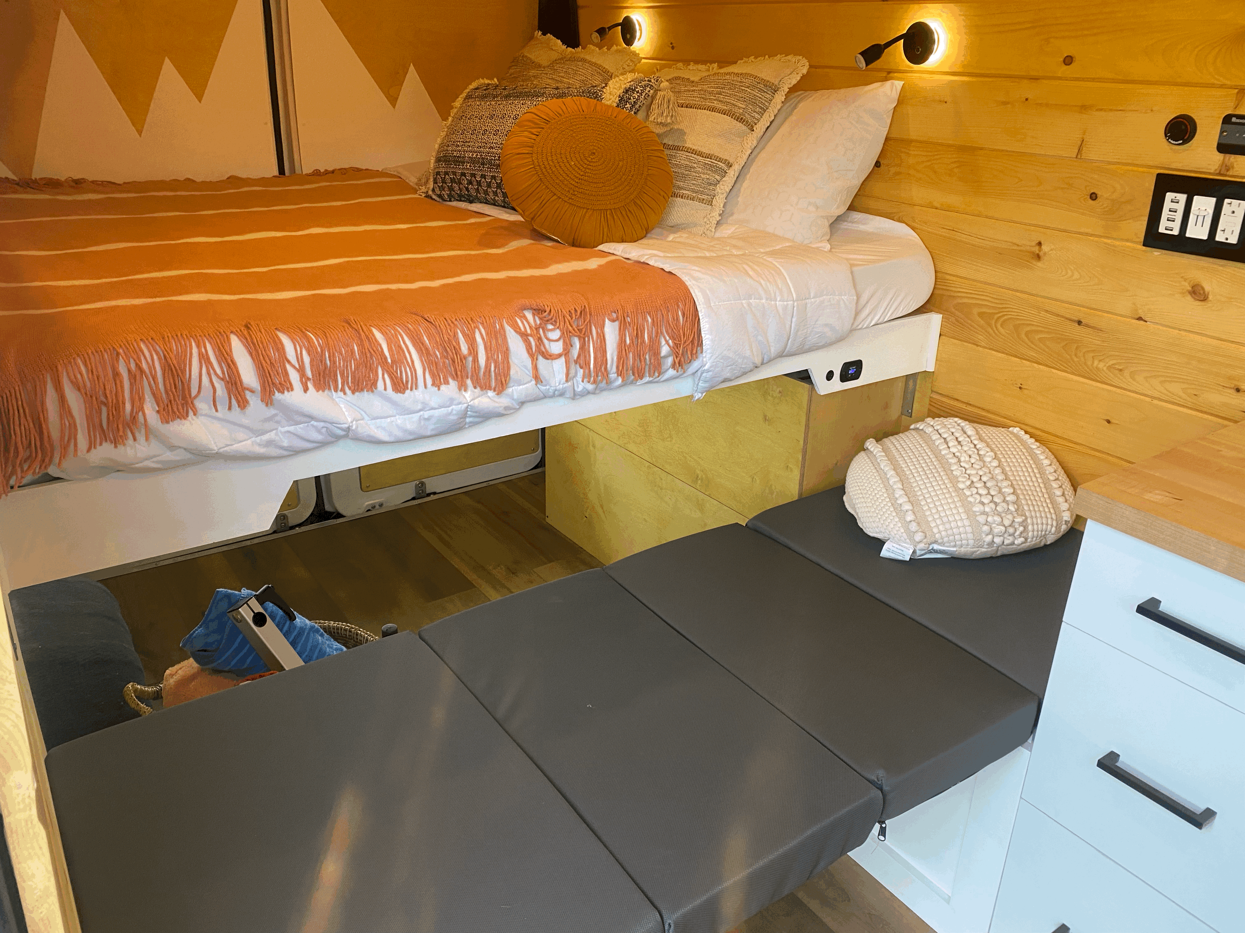 Camper van RV Rental 